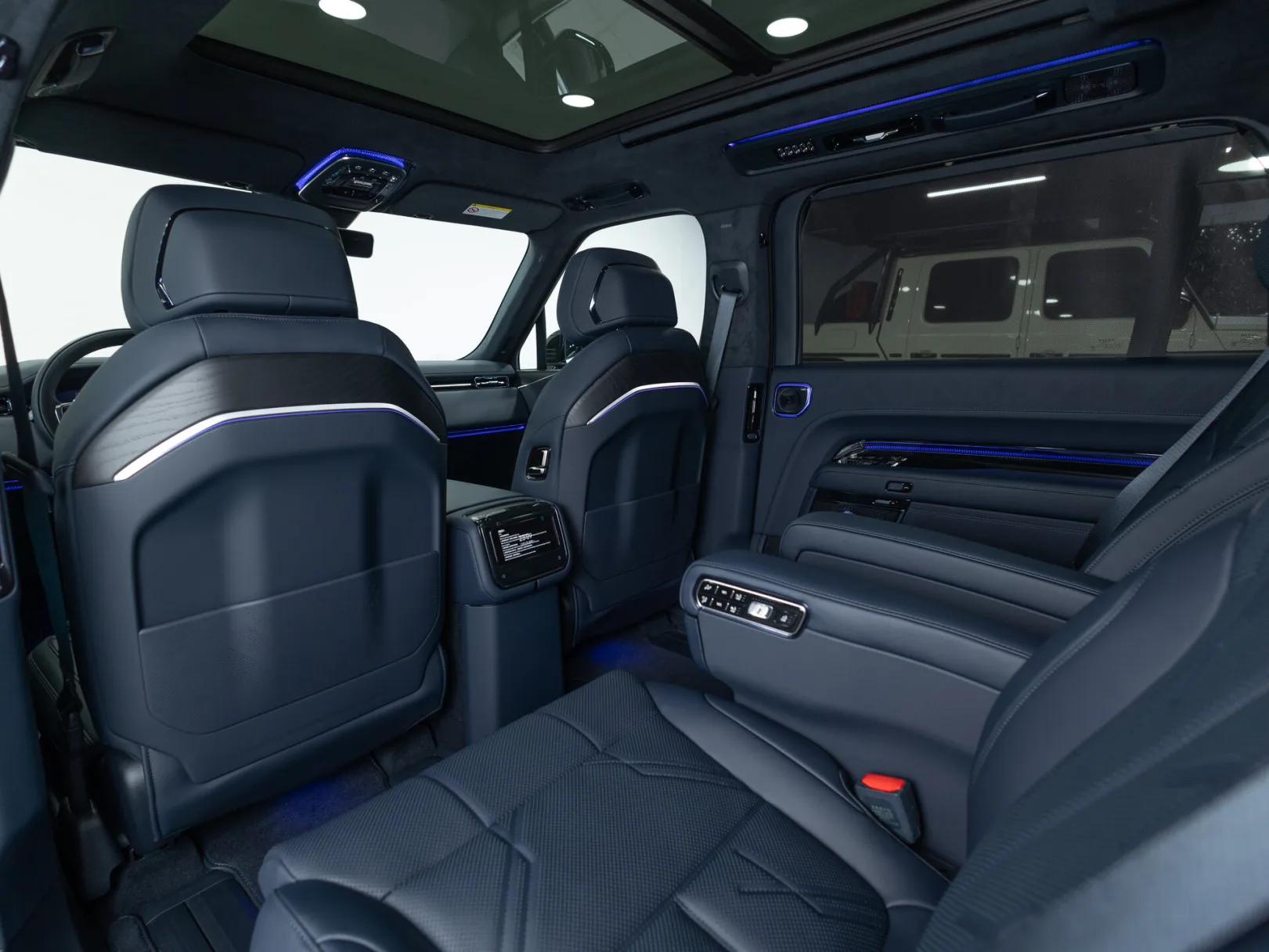 Zeekr 9X Max (6 seats) I, 2026 — экстерьер, фото 22