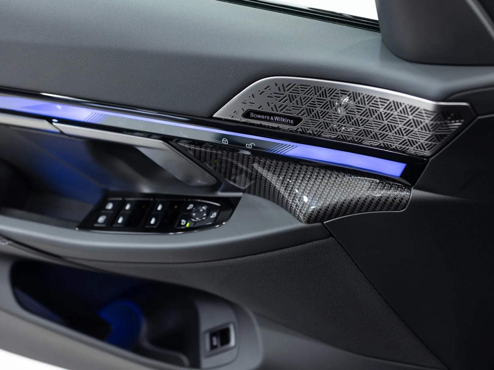 BMW M5 VII (G90), 2025 — экстерьер, фото 9