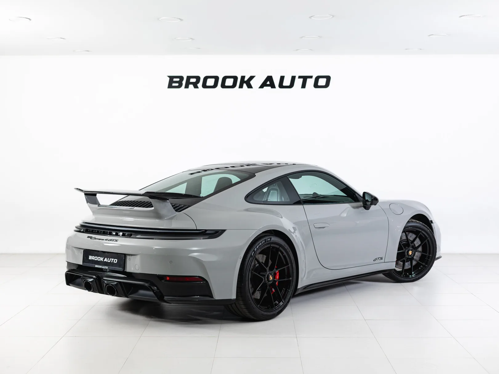 Porsche 911 Carrera 4 GTS VIII (992) Рестайлинг, 2026 — экстерьер, фото 6