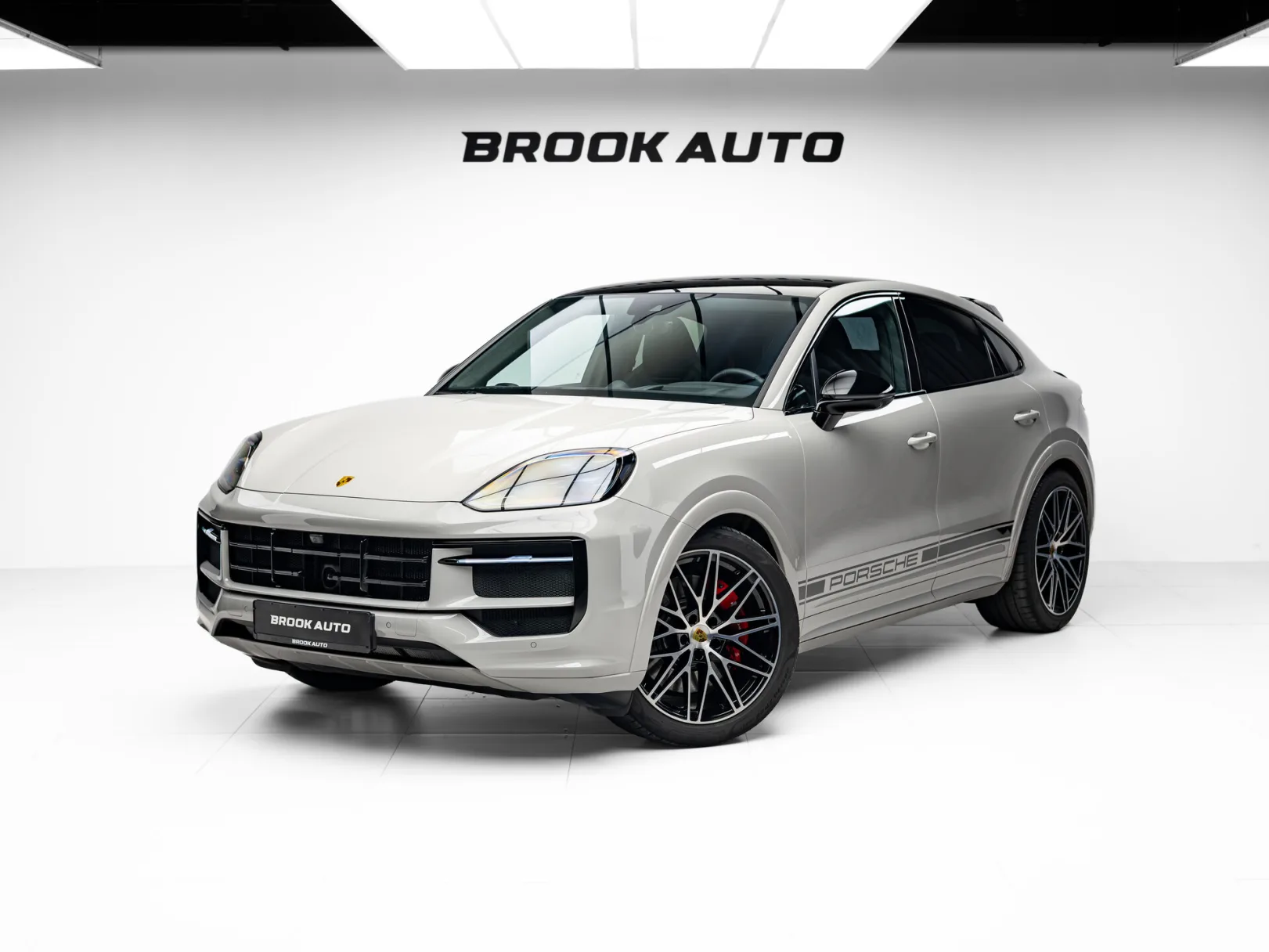 Porsche Cayenne GTS Coupé III Рестайлинг, 2025 — экстерьер, фото 1