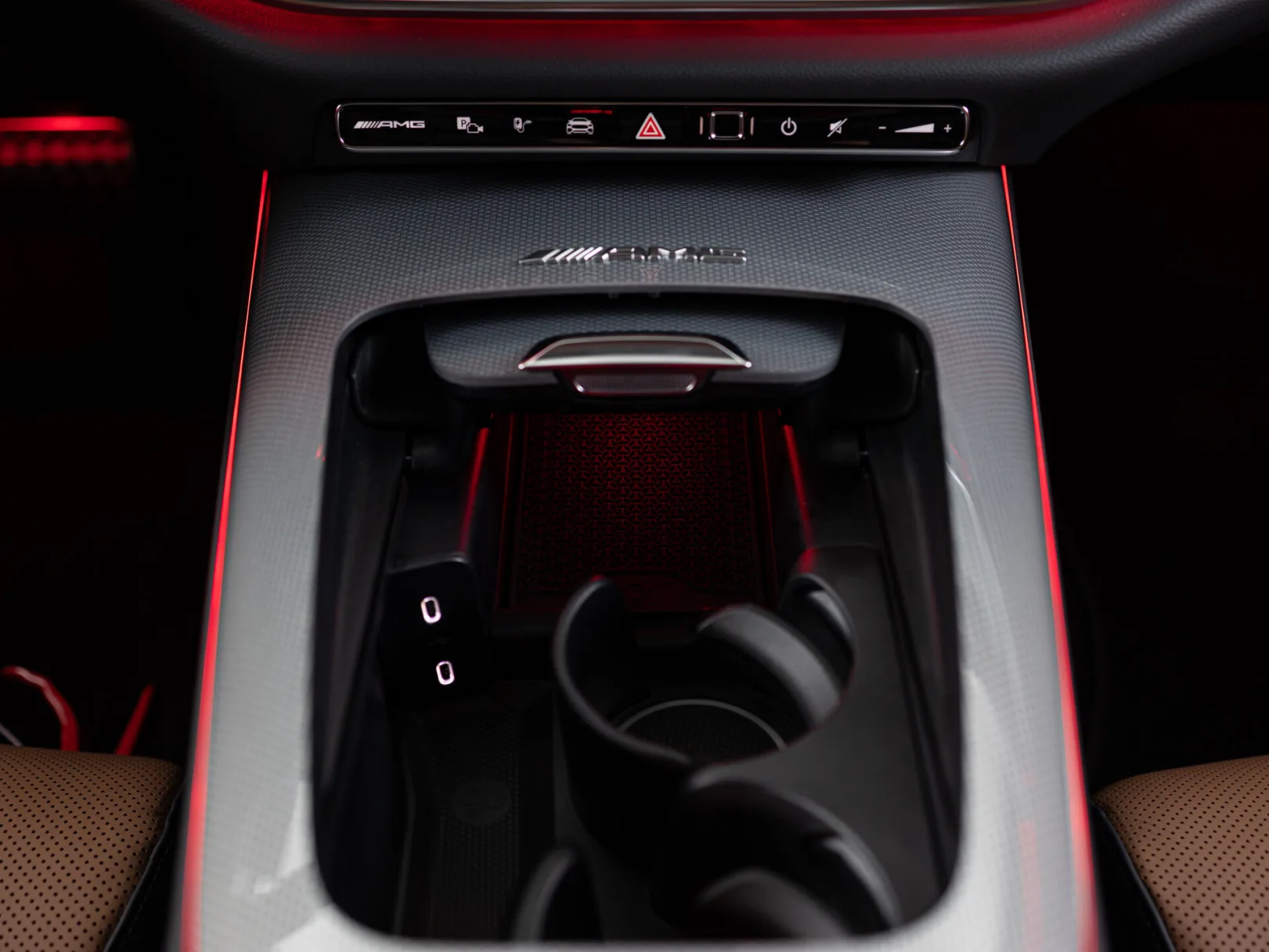 Mercedes-Benz E-Класс AMG E 53 4MATIC+ VI (W214), 2025 — экстерьер, фото 19