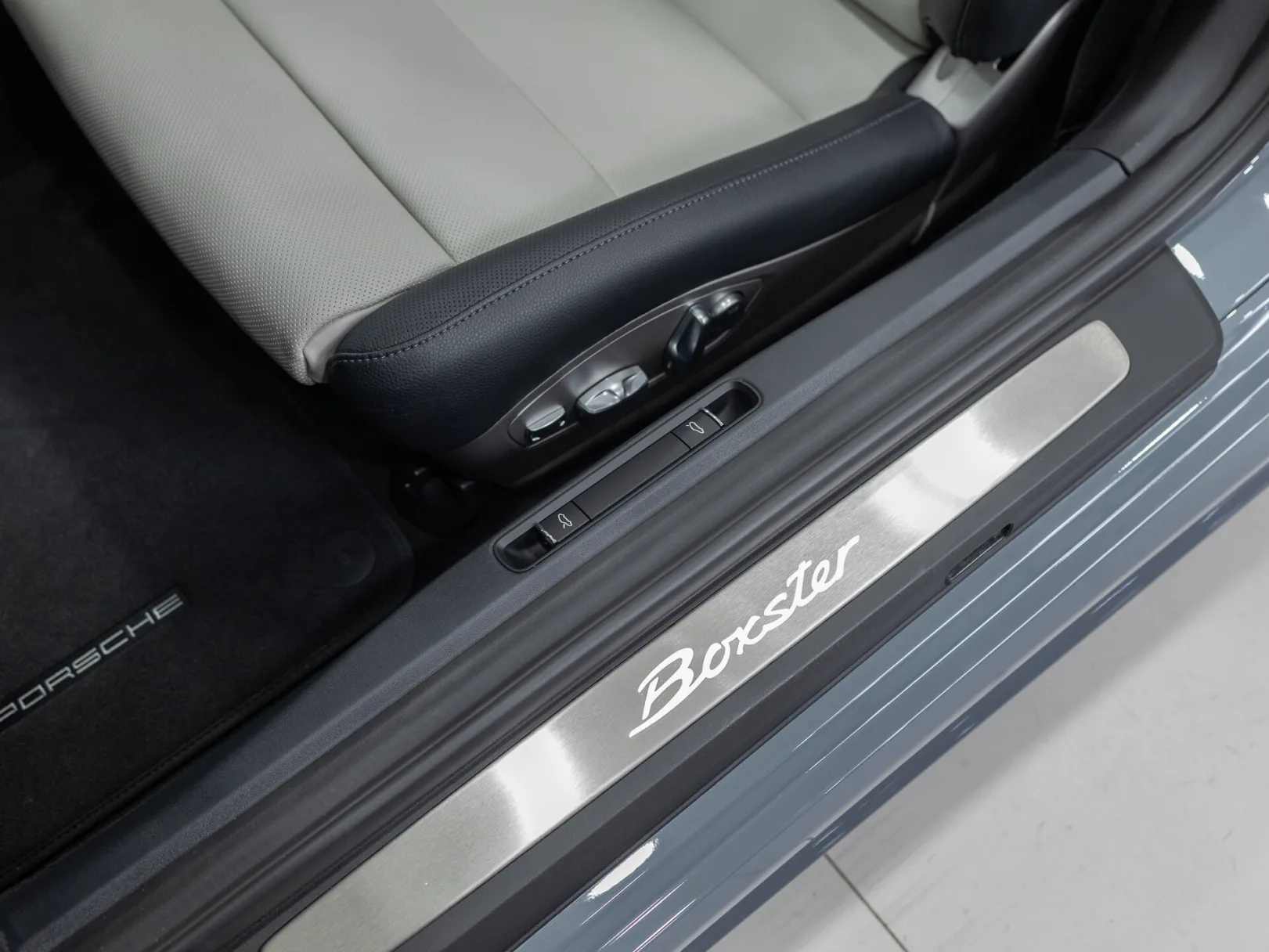 Porsche Boxster 718 Boxster IV 718 (982), 2025 — экстерьер, фото 17