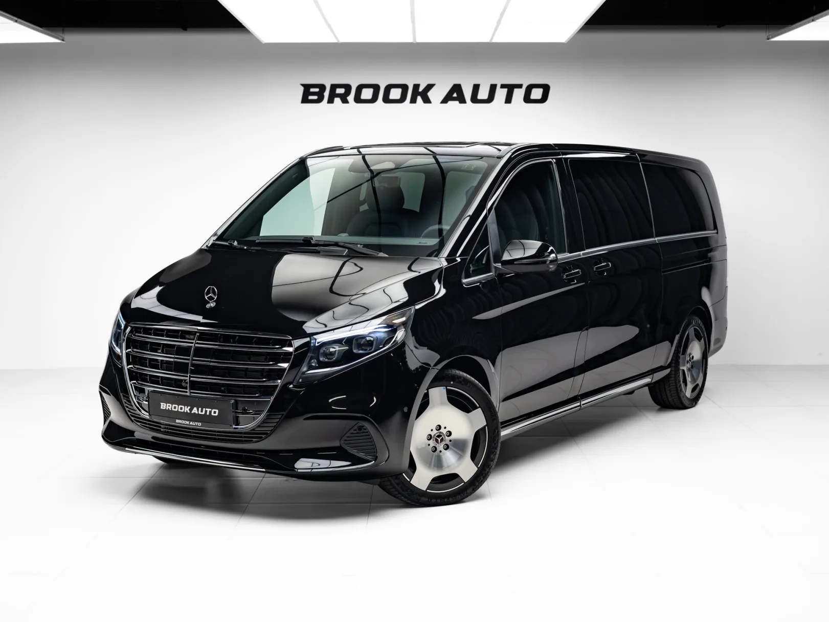 Mercedes-Benz V-Класс Exclusive III (W447) Рестайлинг 2, 2026 — экстерьер, фото 1