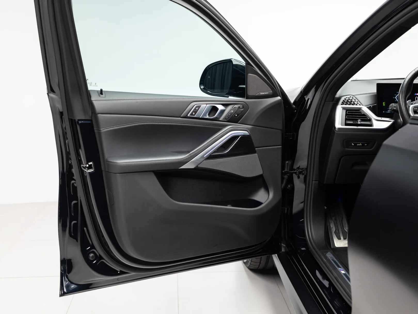 BMW X6 xDrive30d M Sport III (G06) Рестайлинг, 2023 — экстерьер, фото 8