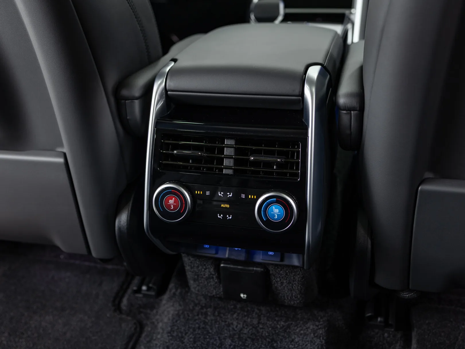 Land Rover Range Rover SE (USA) V, 2025 — экстерьер, фото 29