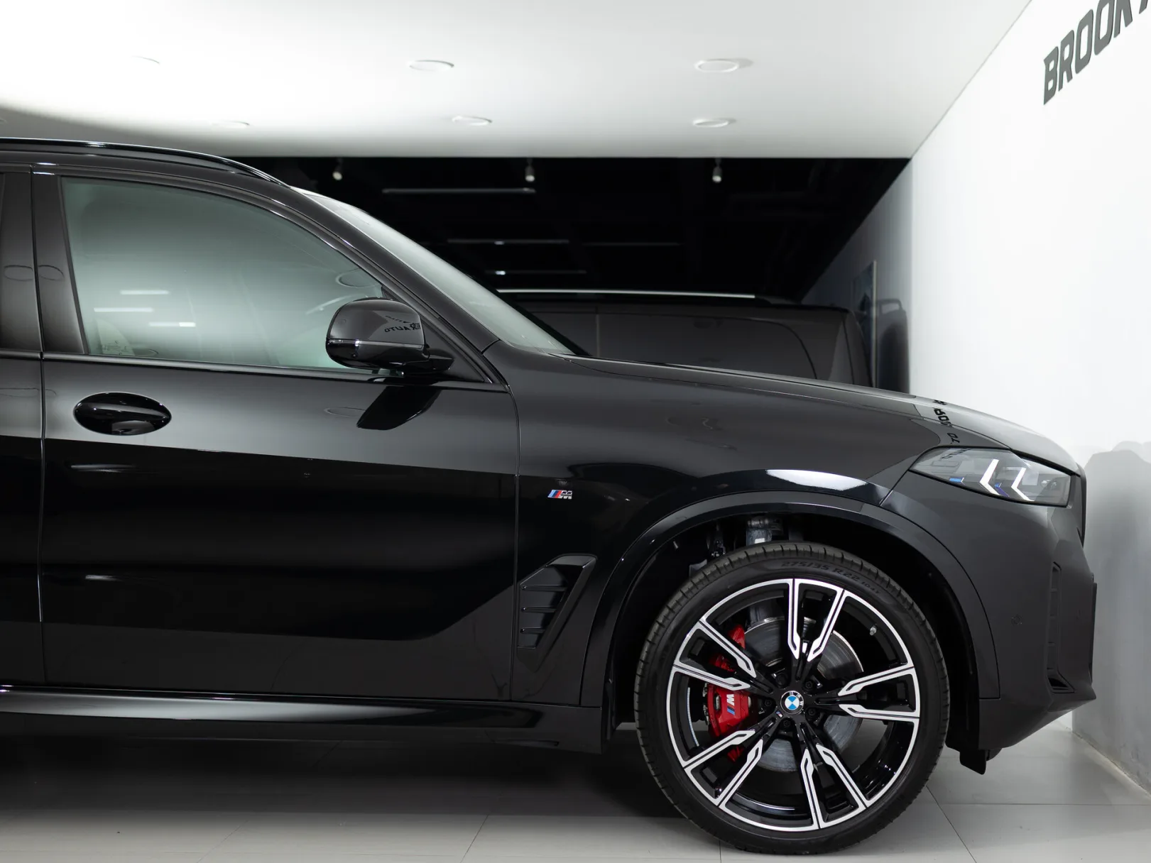 BMW X5 xDrive40d M Sport Pro IV (G05/G18) Рестайлинг, 2025 — экстерьер, фото 38