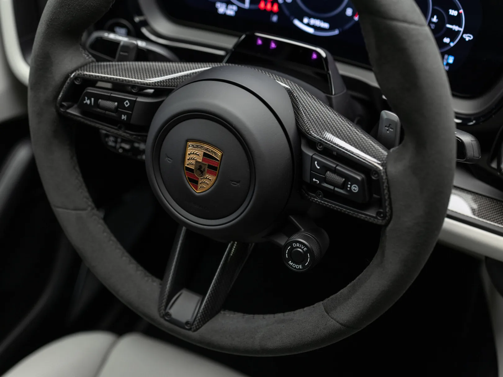 Porsche Cayenne GTS Coupé III Рестайлинг, 2026 — экстерьер, фото 18