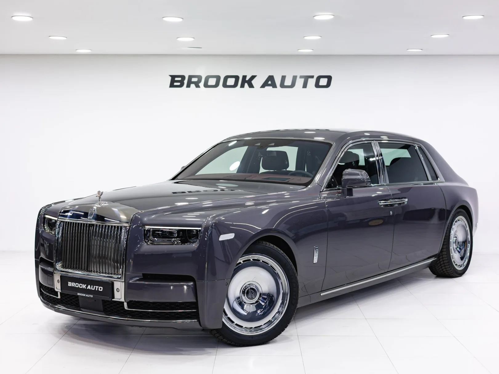 Rolls-Royce Phantom Individual VIII Рестайлинг (Series II), 2024 — экстерьер, фото 1