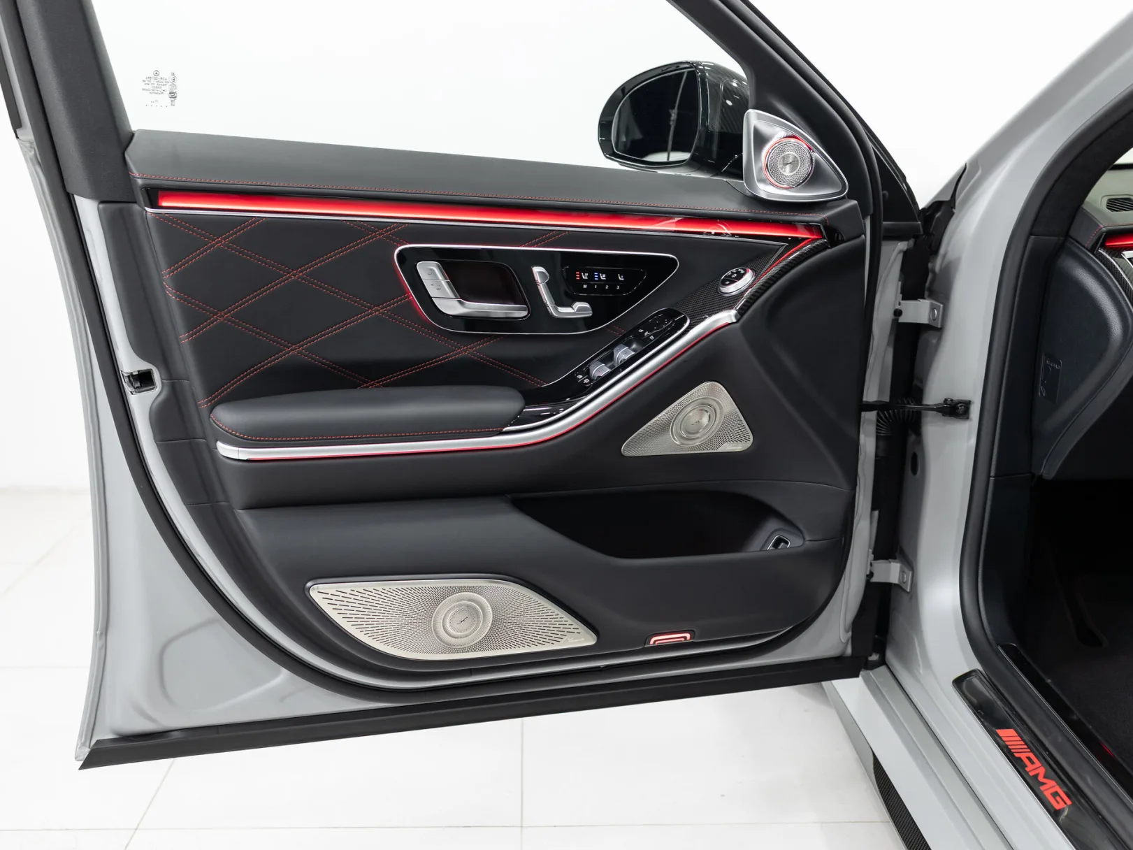 Mercedes-Benz S-Класс AMG S 63 IV (W223), 2024 — экстерьер, фото 8