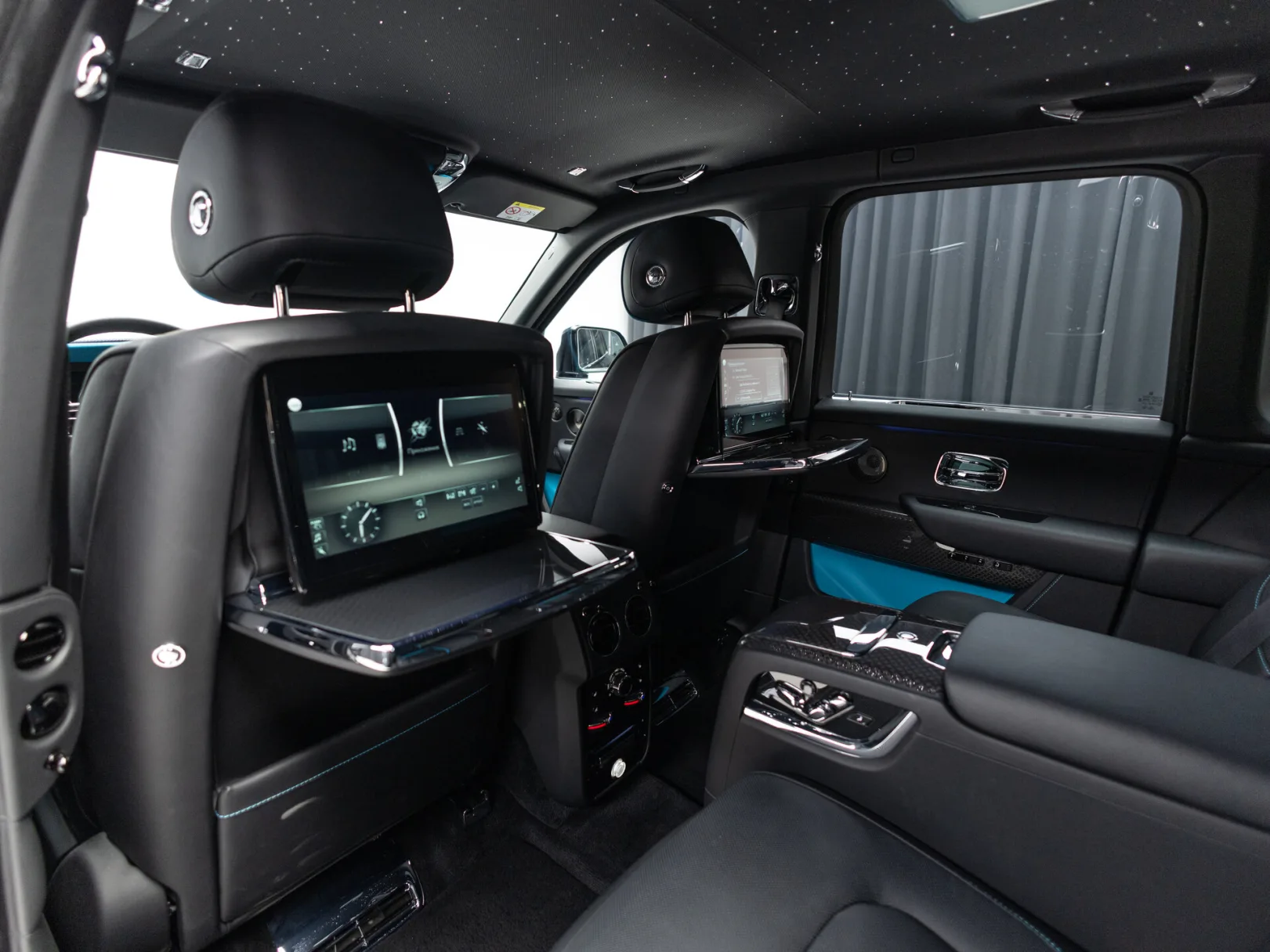 Rolls-Royce Cullinan Individual I (Series I), 2024 — экстерьер, фото 26