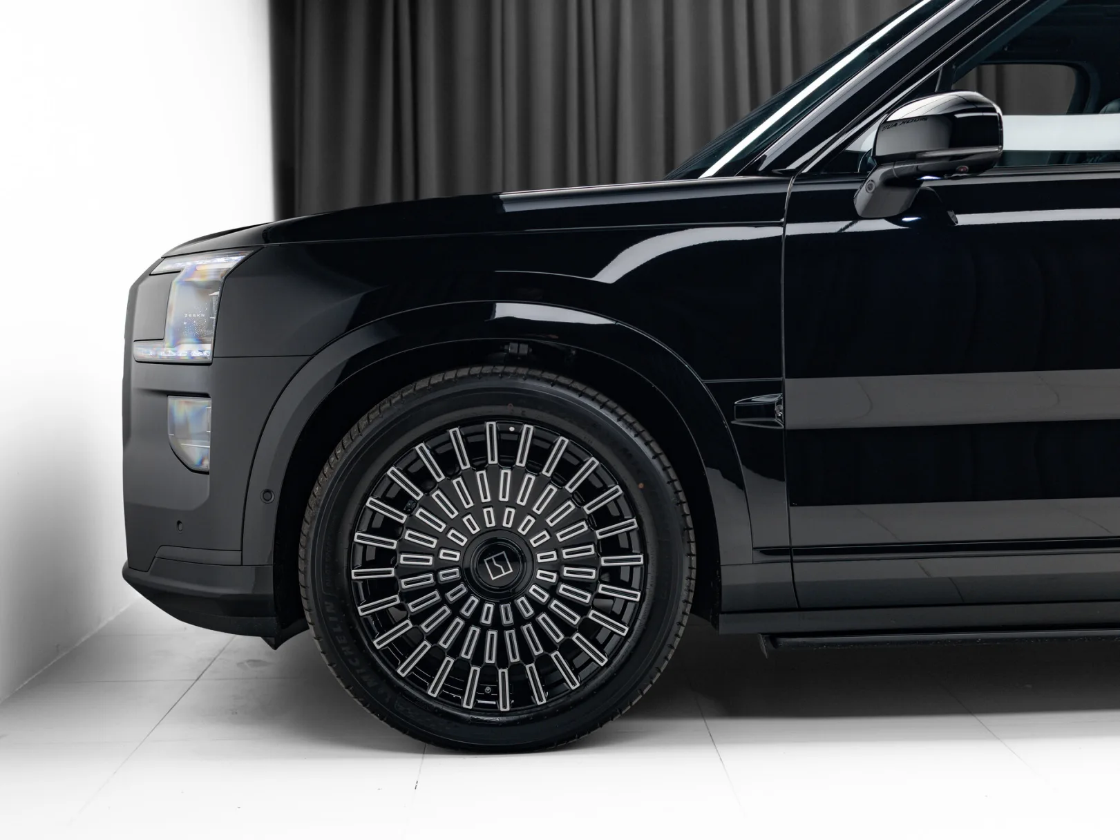 Zeekr 9X Max (6 seats) I, 2026 — экстерьер, фото 39
