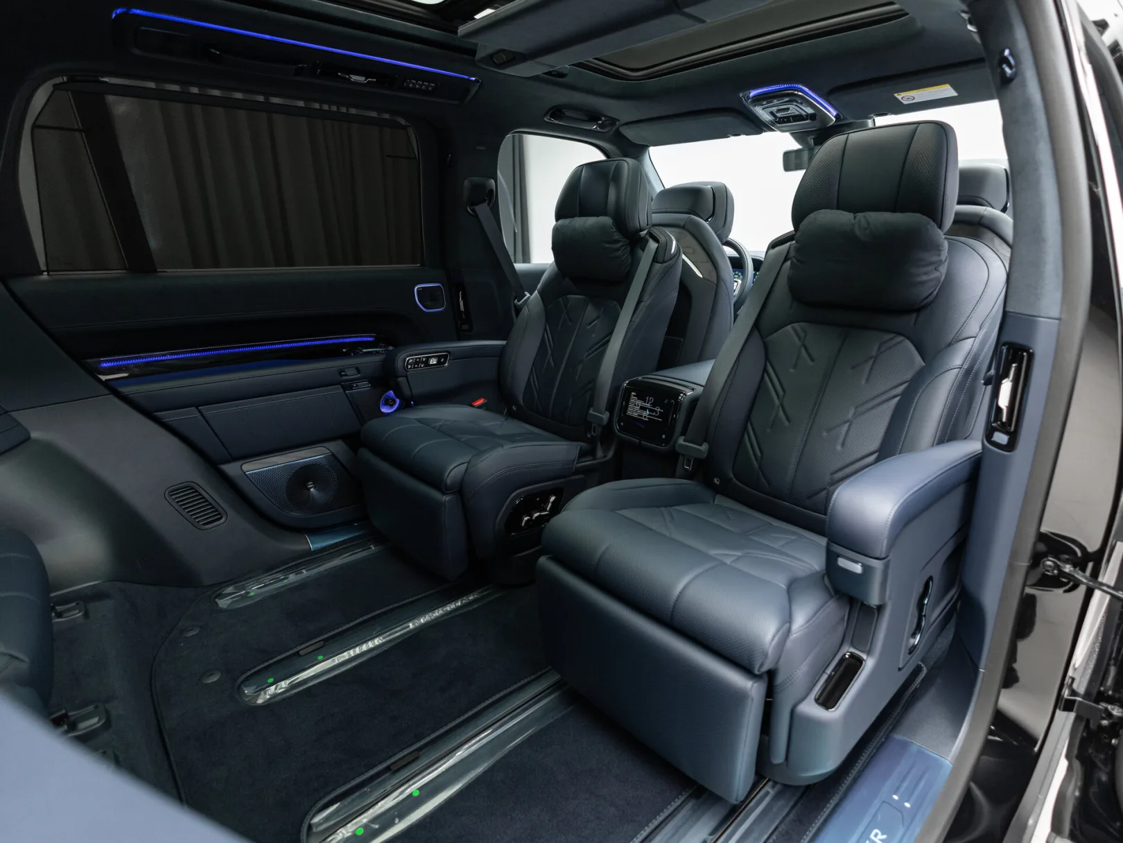 Zeekr 9X Max (6 seats) I, 2026 — экстерьер, фото 31