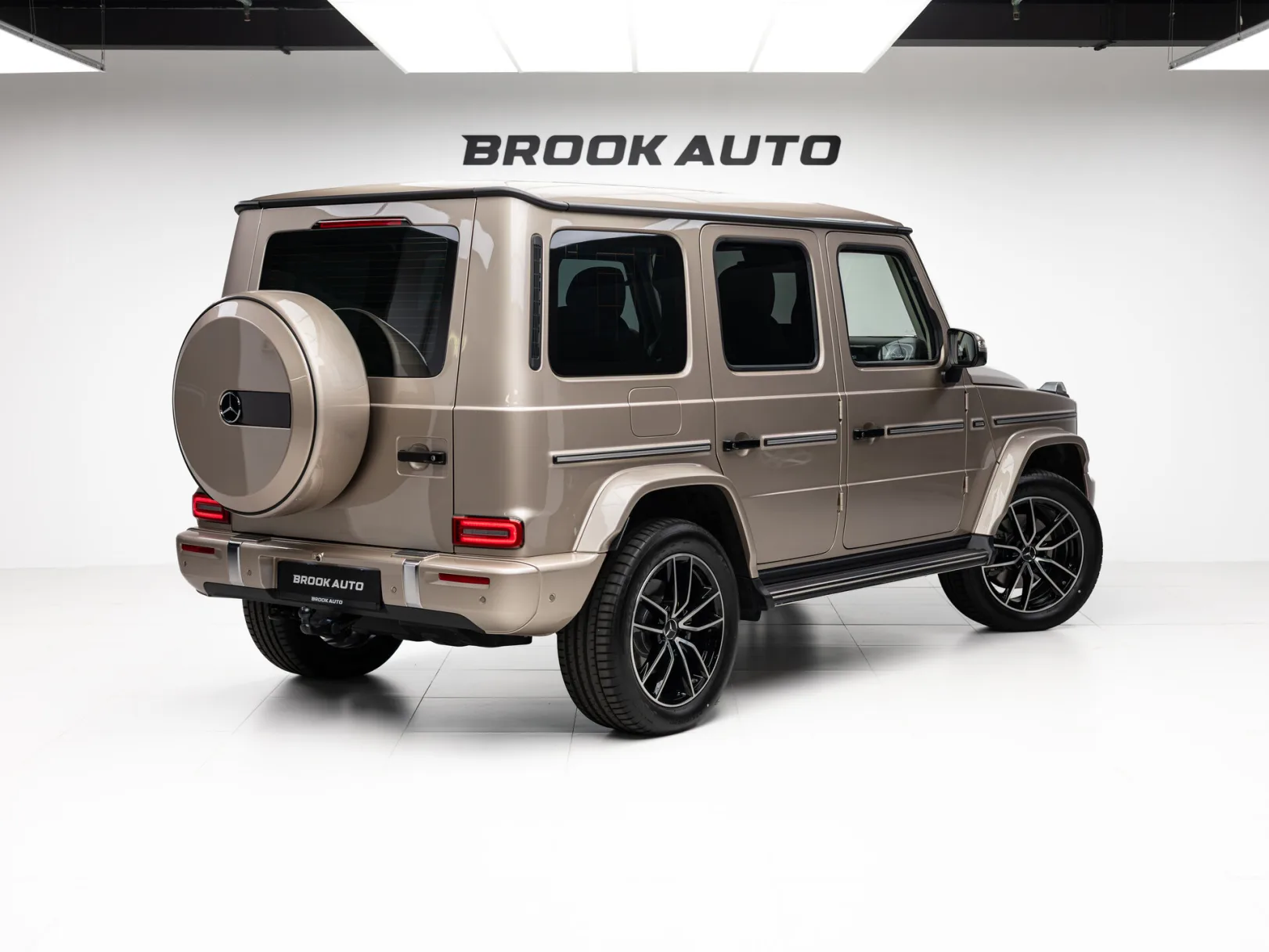 Mercedes-Benz G-Класс G 450 d AMG Line III (W465) Рестайлинг, 2025 — экстерьер, фото 4