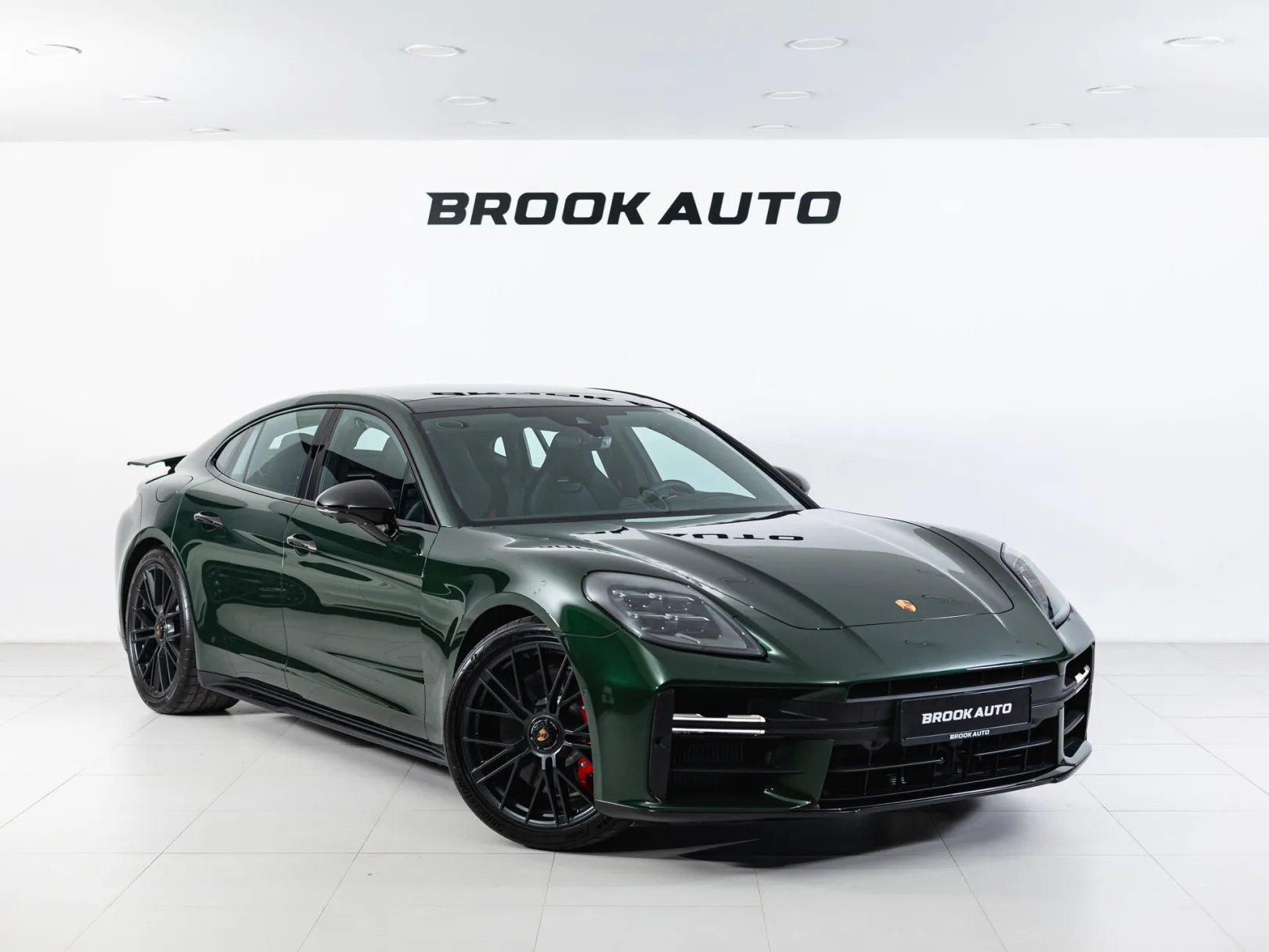 Porsche Panamera GTS III, 2025 — экстерьер, фото 3