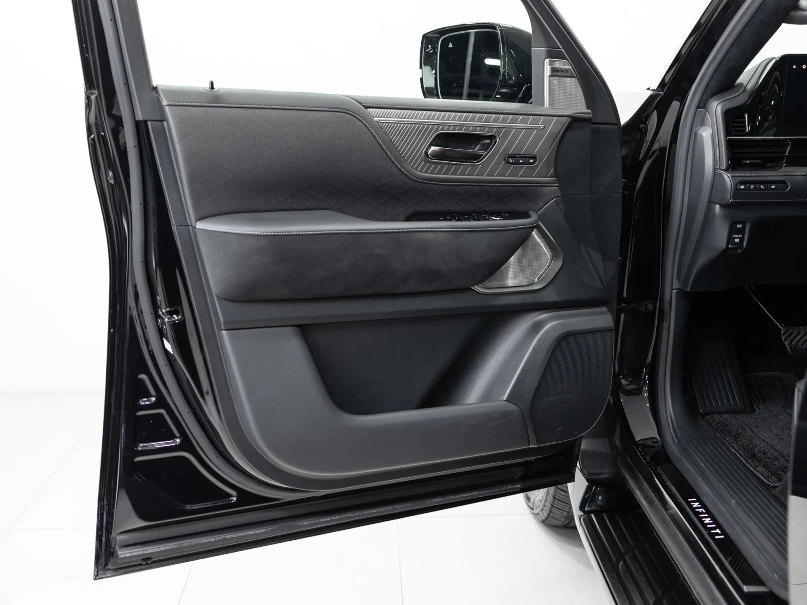 Infiniti QX80 Autograph II, 2024 — экстерьер, фото 8