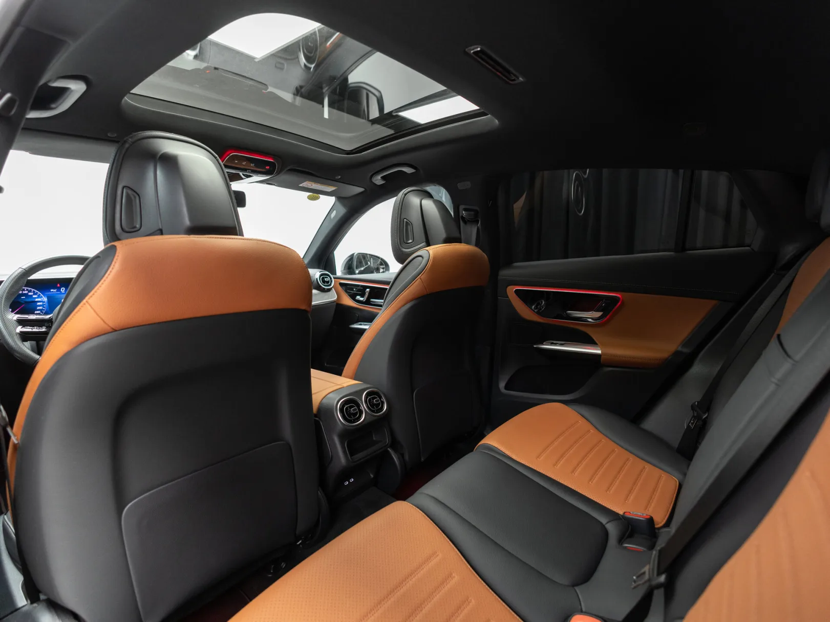 Mercedes-Benz GLC Coupe GLC 260 4MATIC Coupe II (C254), 2025 — экстерьер, фото 25