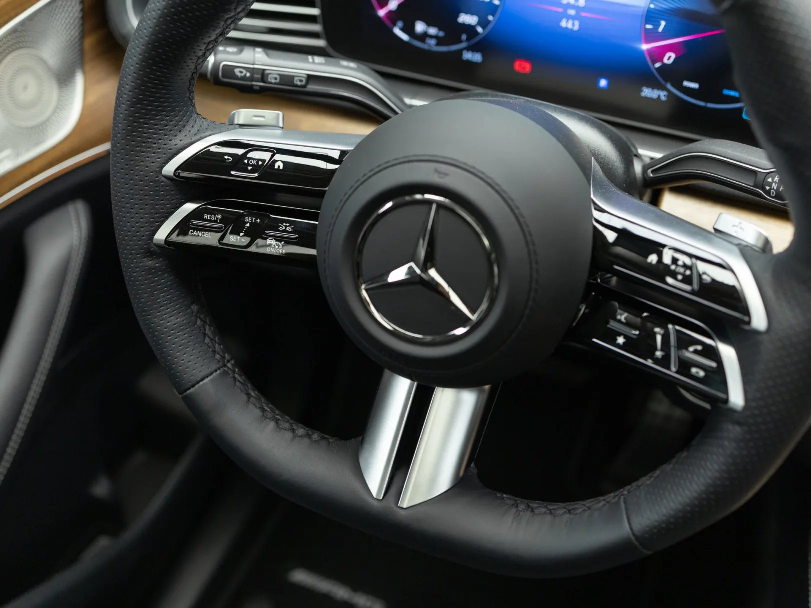 Mercedes-Benz GLS 450 4MATIC II (X167) Рестайлинг, 2025 — экстерьер, фото 13