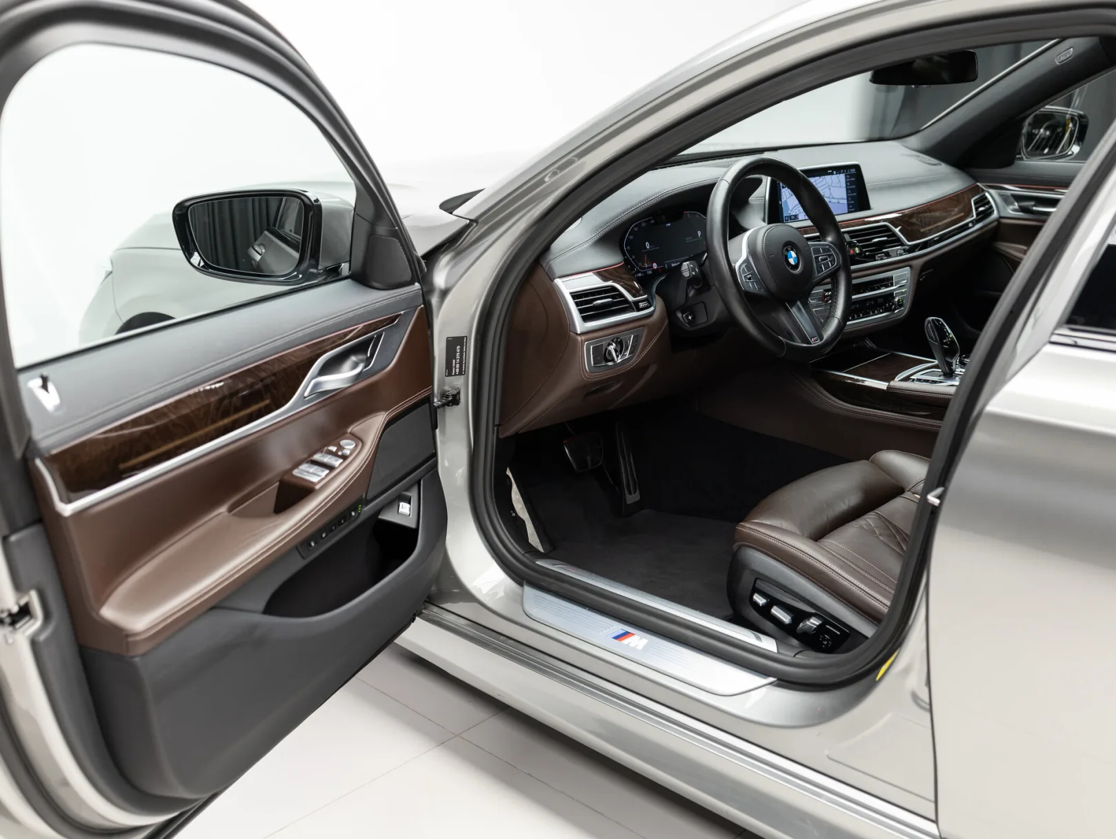 BMW 7 серии VI (G11/G12) Рестайлинг, 2020 — экстерьер, фото 7