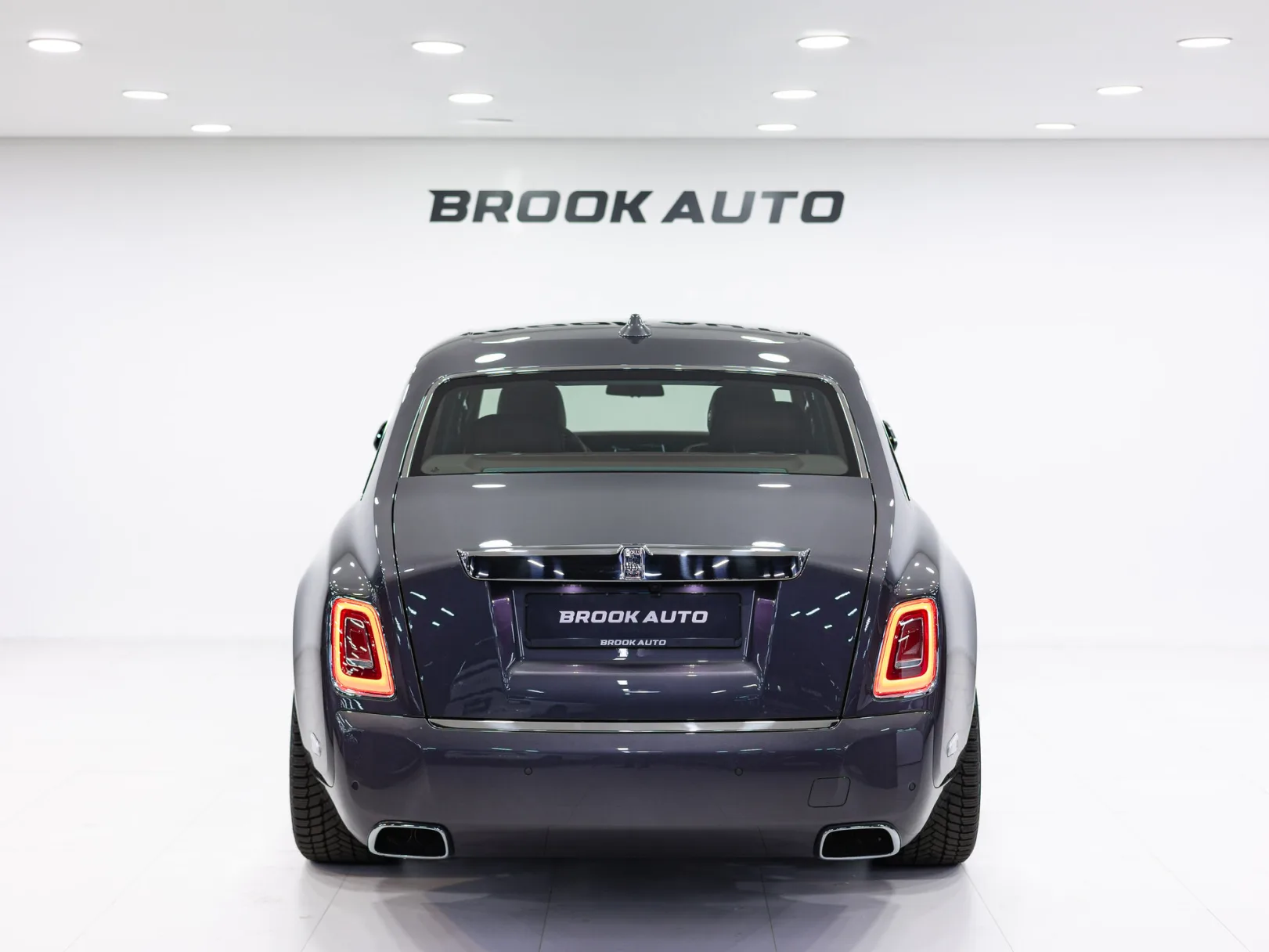 Rolls-Royce Phantom Individual VIII Рестайлинг (Series II), 2024 — экстерьер, фото 5