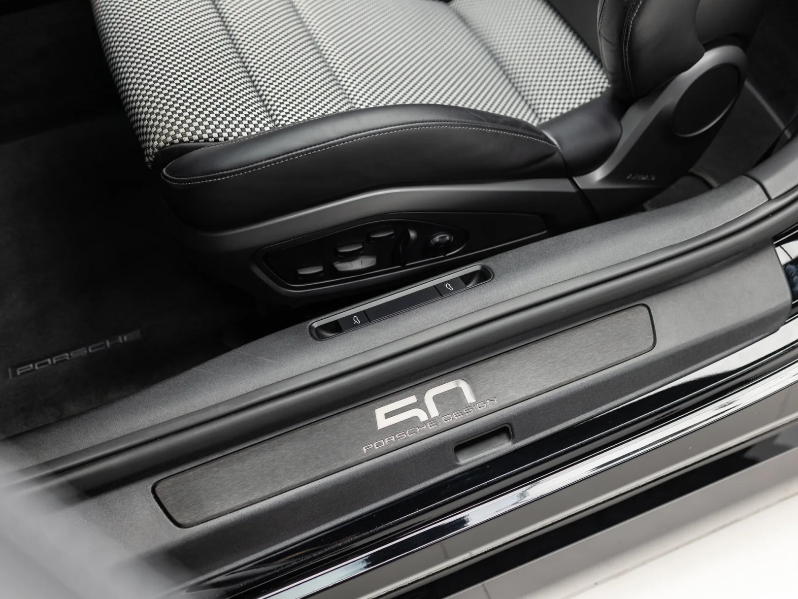 Porsche 911 Edition 50 Years Porsche Design VIII (992), 2022 — экстерьер, фото 17