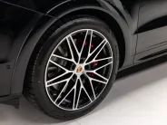 Porsche Cayenne GTS Coupé III Рестайлинг, 2026 — экстерьер, фото 36