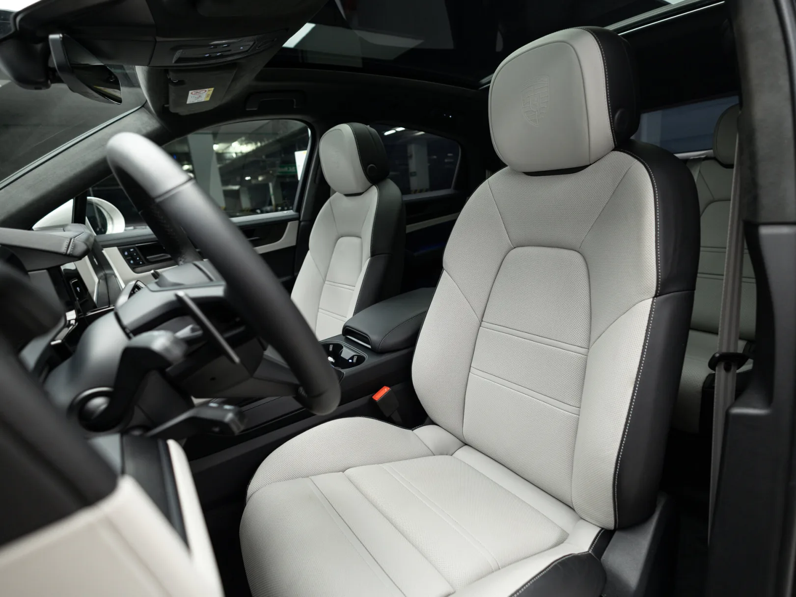 Porsche Cayenne Coupé III Рестайлинг, 2026 — экстерьер, фото 11