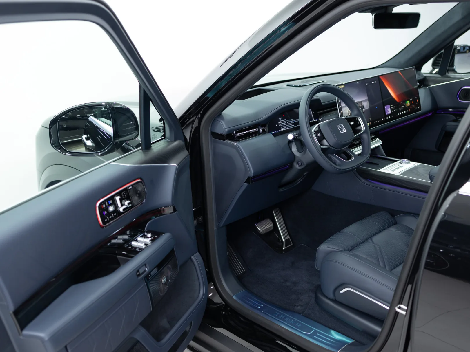 Zeekr 9X Max (6 seats) I, 2026 — экстерьер, фото 7