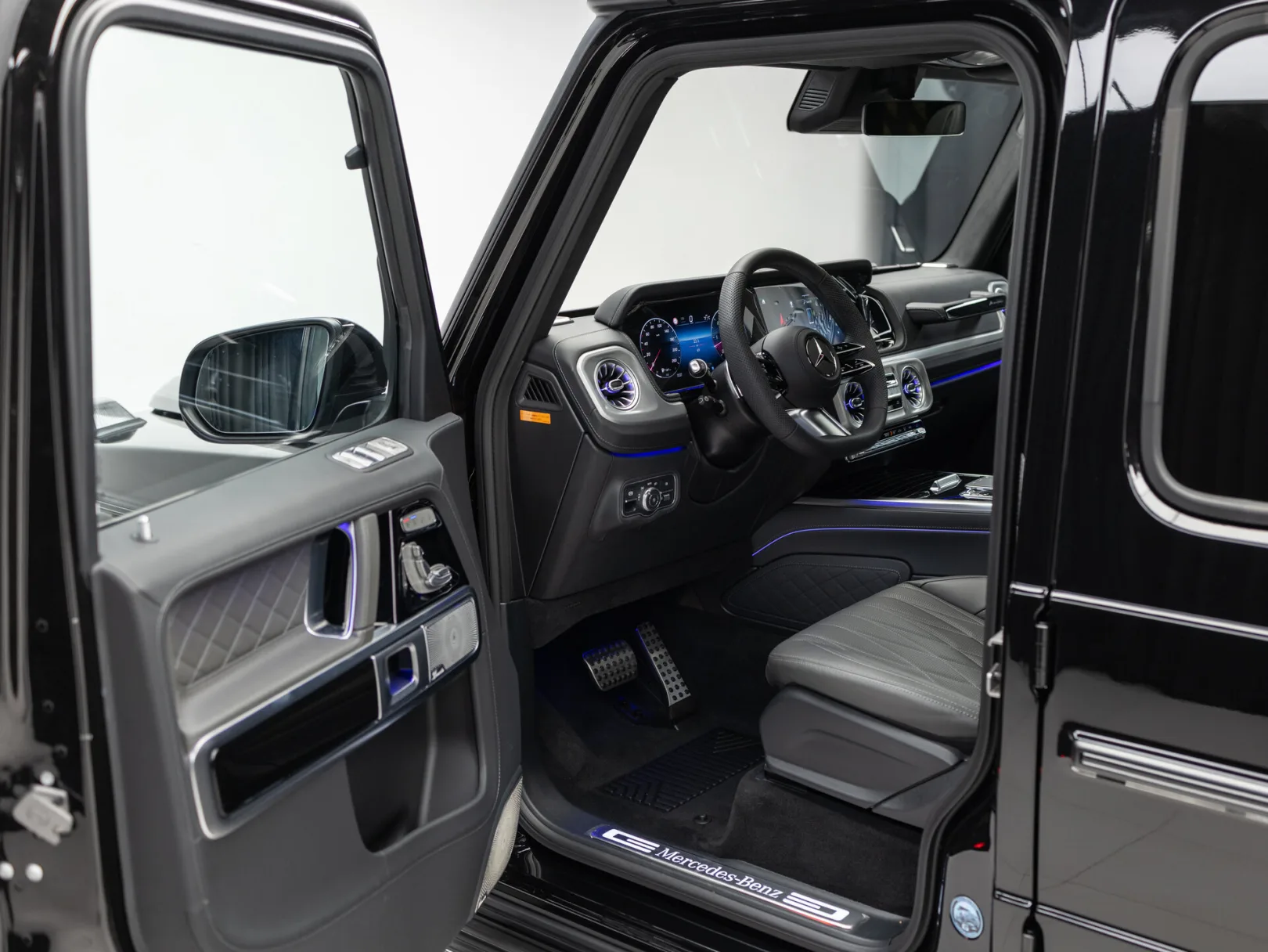 Mercedes-Benz G-Класс G 450 d AMG Line III (W465) Рестайлинг, 2026 — экстерьер, фото 7