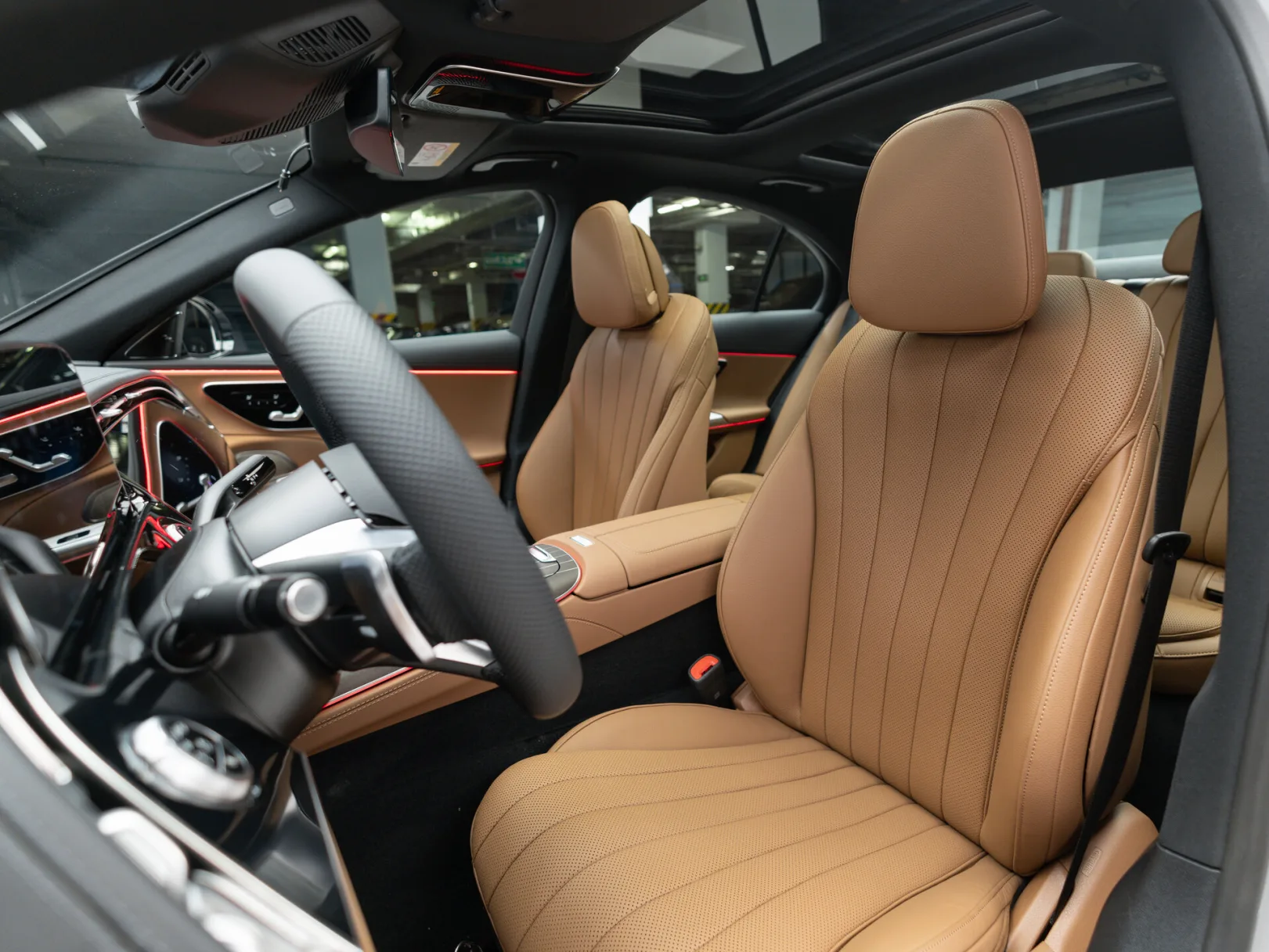 Mercedes-Benz E-Класс E 300 4MATIC AMG Line VI (W214, S214), 2026 — экстерьер, фото 11