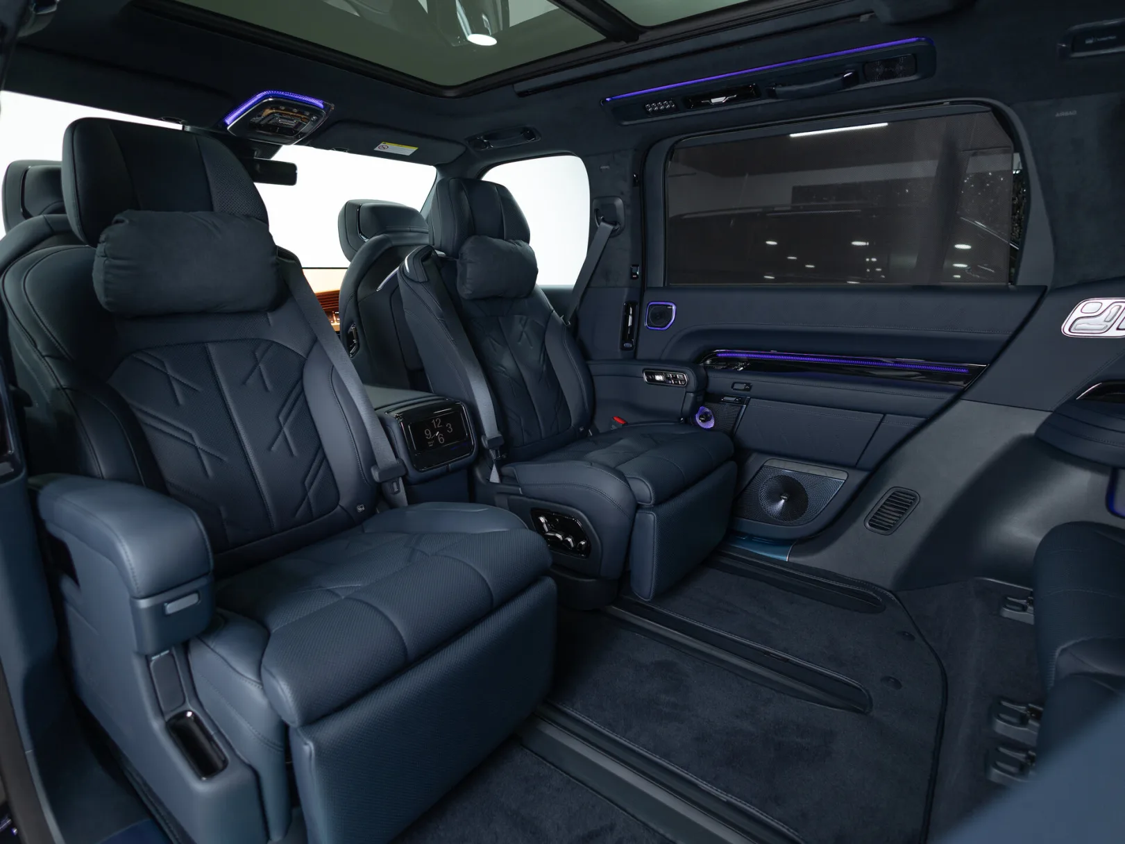 Zeekr 9X Max (6 seats) I, 2026 — экстерьер, фото 28