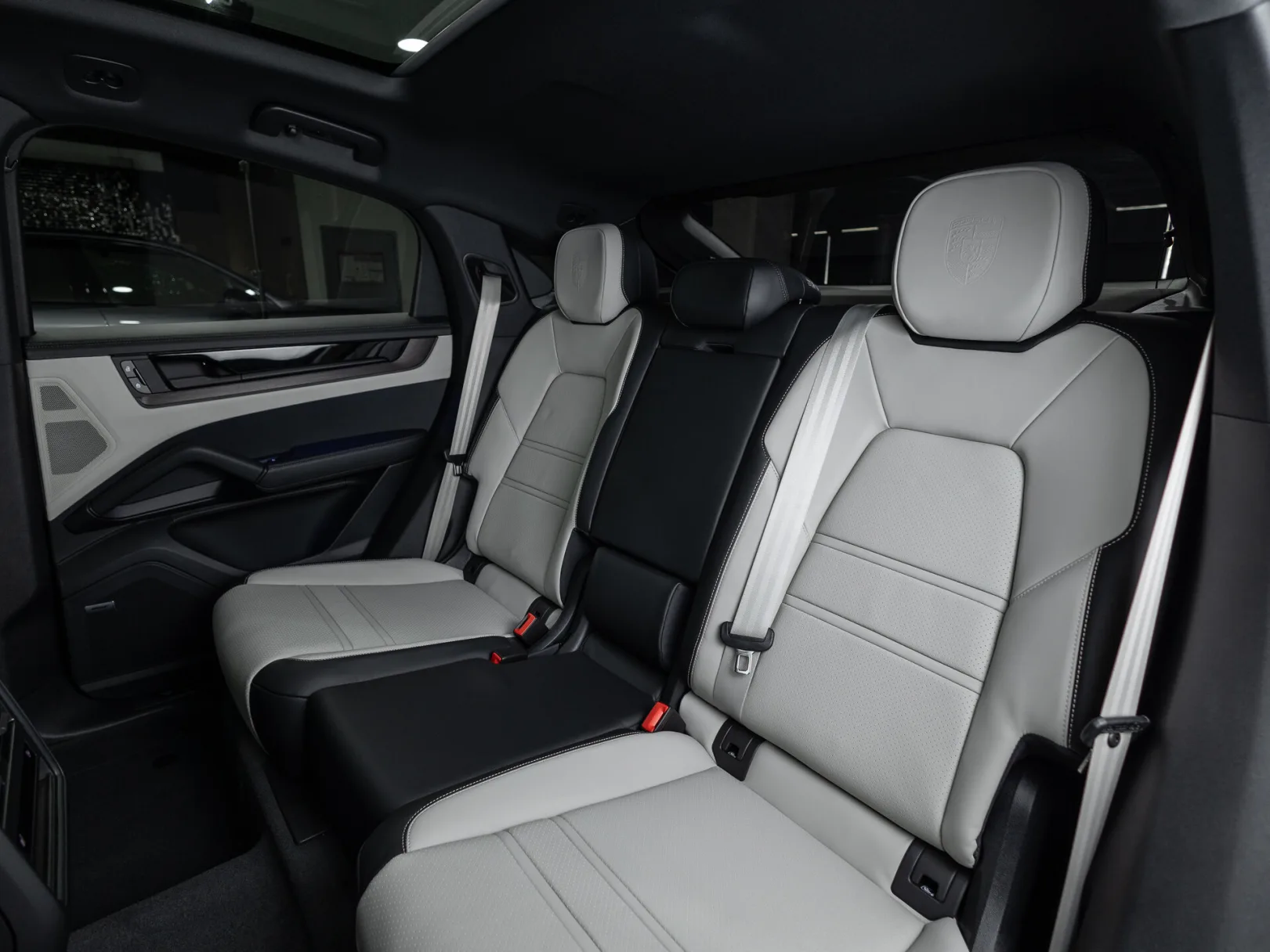 Porsche Cayenne Coupé III Рестайлинг, 2026 — экстерьер, фото 31