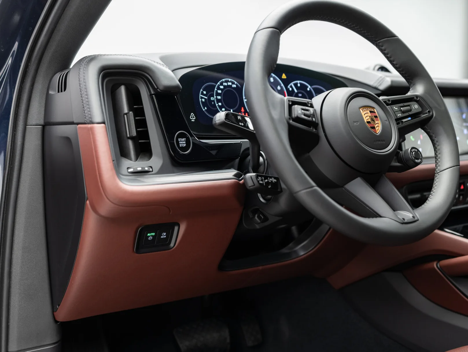 Porsche Cayenne Coupé III Рестайлинг, 2026 — экстерьер, фото 15