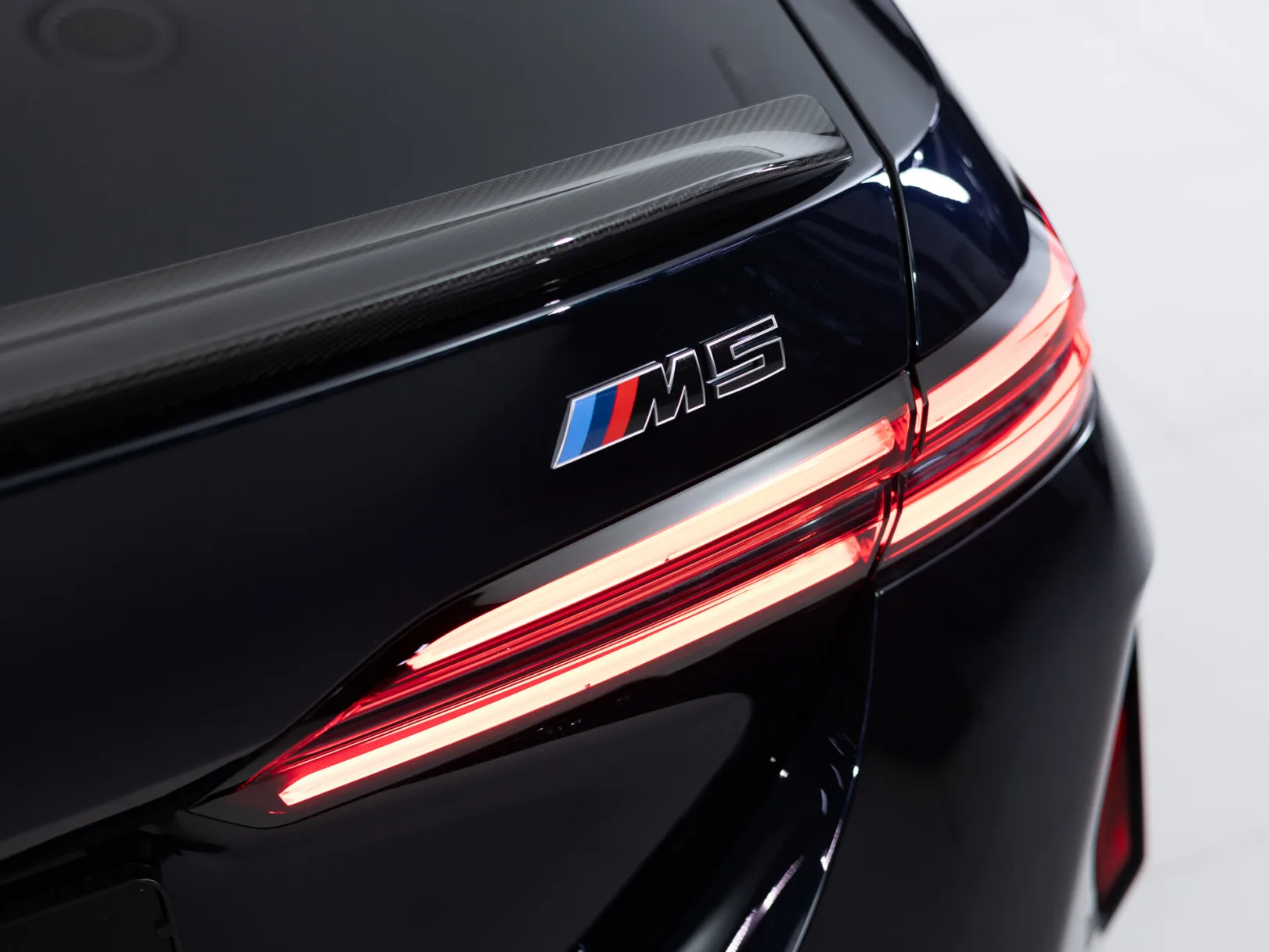 BMW M5 VII (G90), 2025 — экстерьер, фото 34