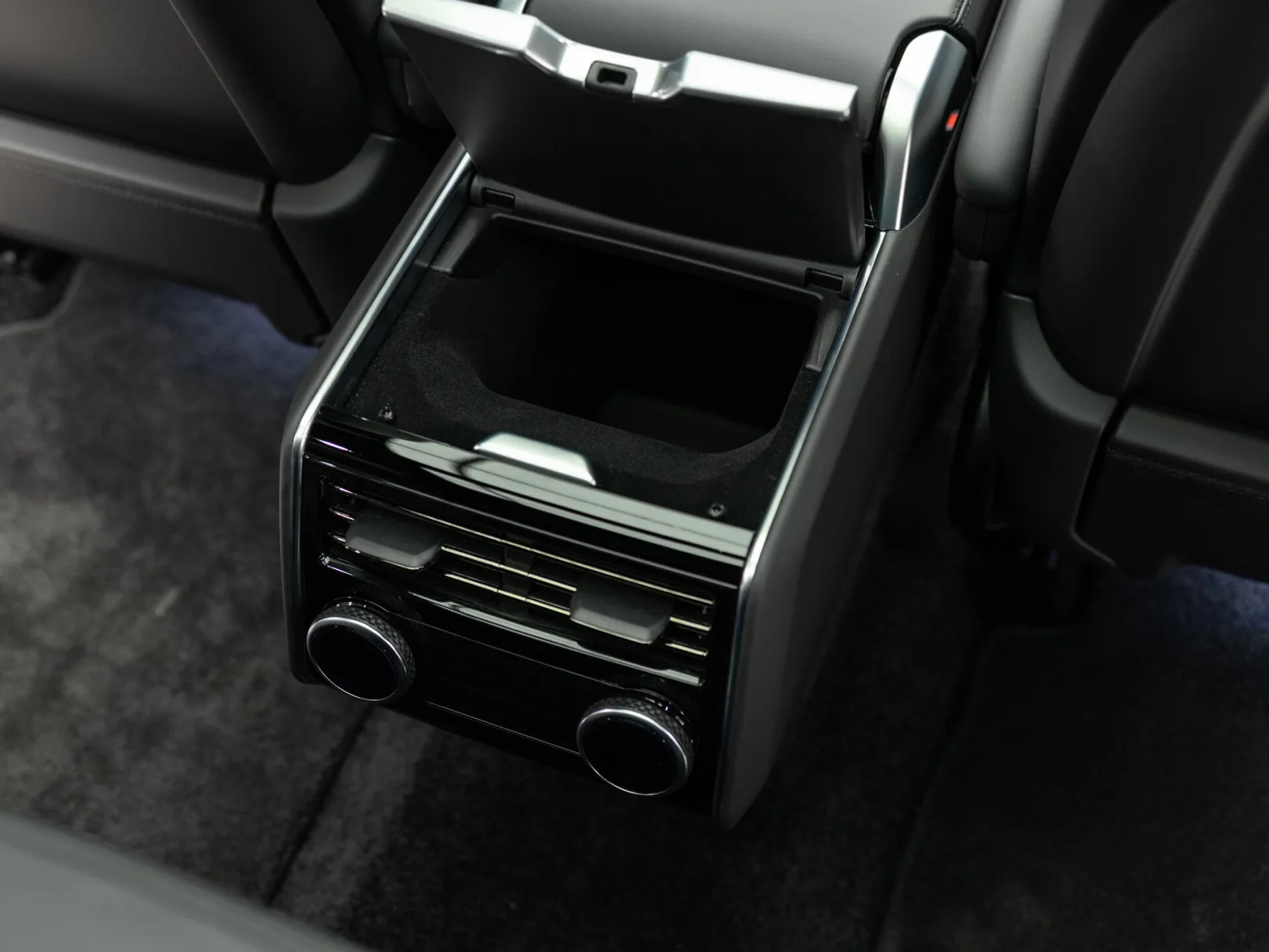 Land Rover Range Rover Autobiography V, 2025 — экстерьер, фото 32