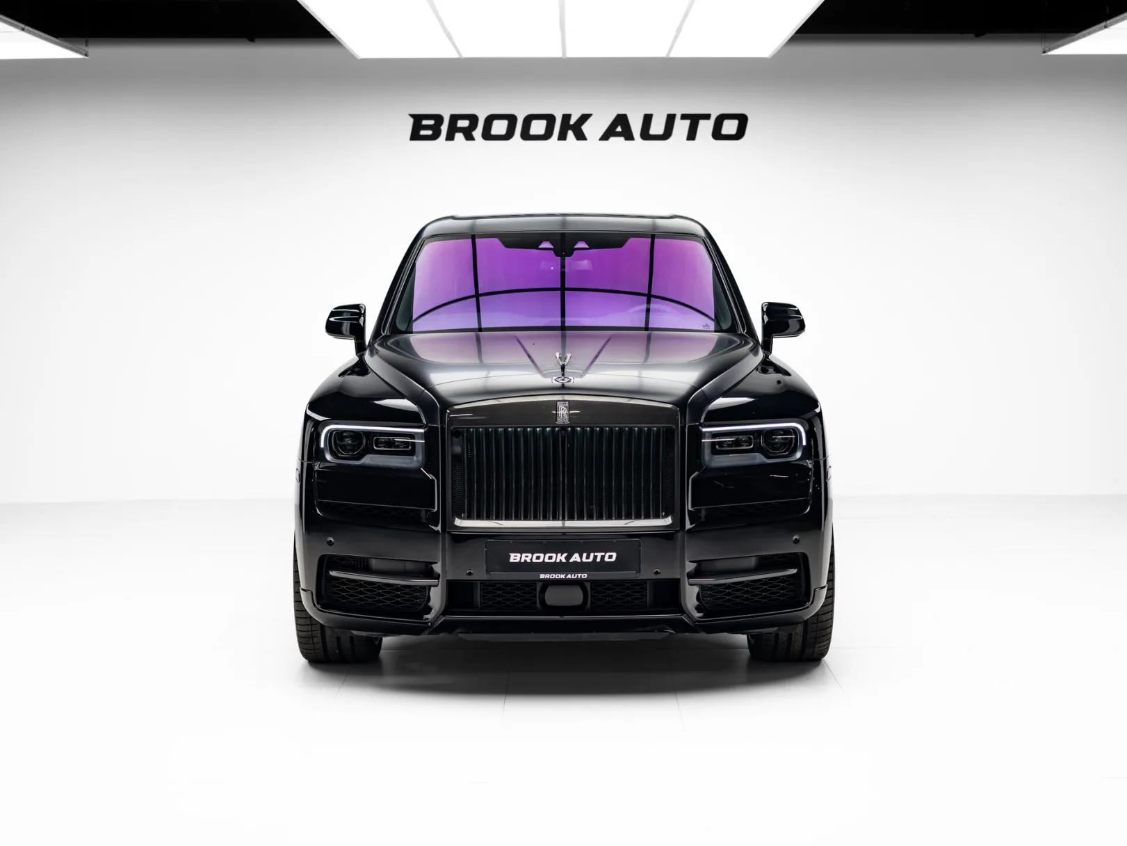 Rolls-Royce Cullinan Individual I (Series I), 2021 — экстерьер, фото 2
