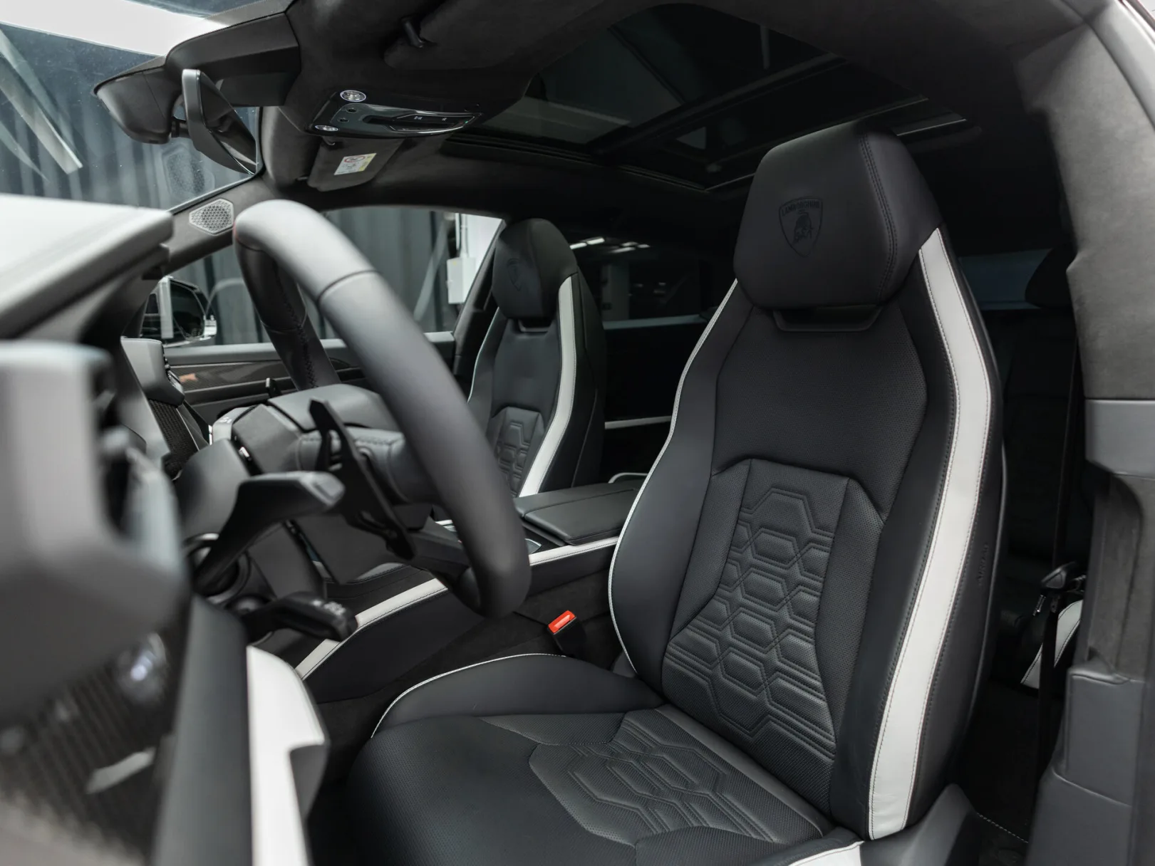 Lamborghini Urus SE I Рестайлинг, 2025 — экстерьер, фото 13