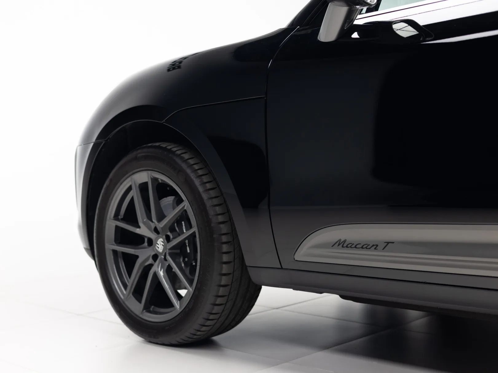Porsche Macan T I Рестайлинг 2, 2026 — экстерьер, фото 30