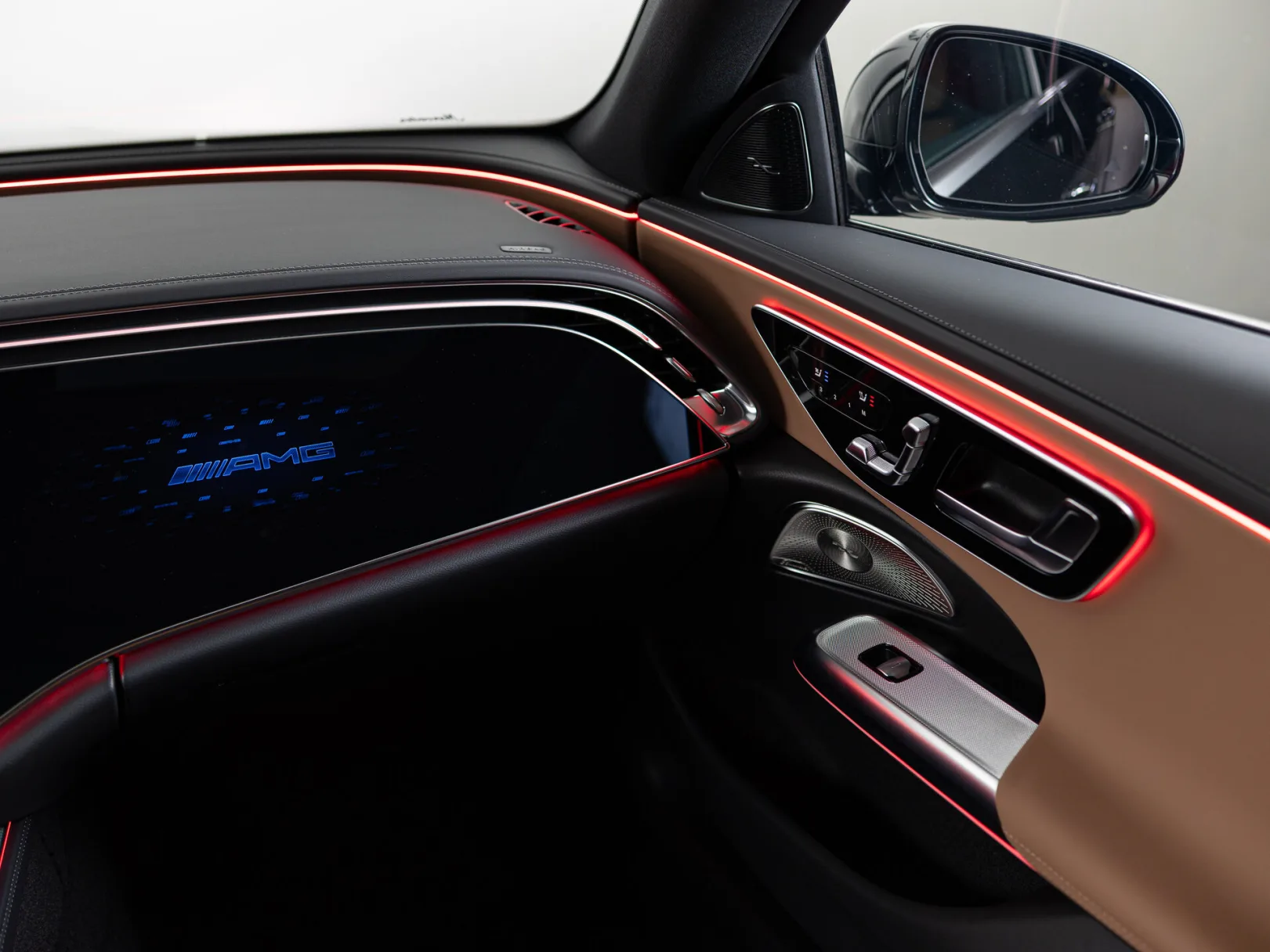 Mercedes-Benz E-Класс AMG E 53 4MATIC+ VI (W214), 2025 — экстерьер, фото 20