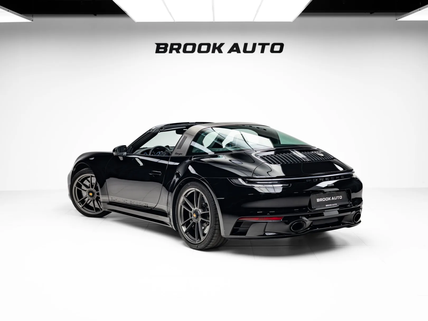 Porsche 911 Edition 50 Years Porsche Design VIII (992), 2022 — экстерьер, фото 9