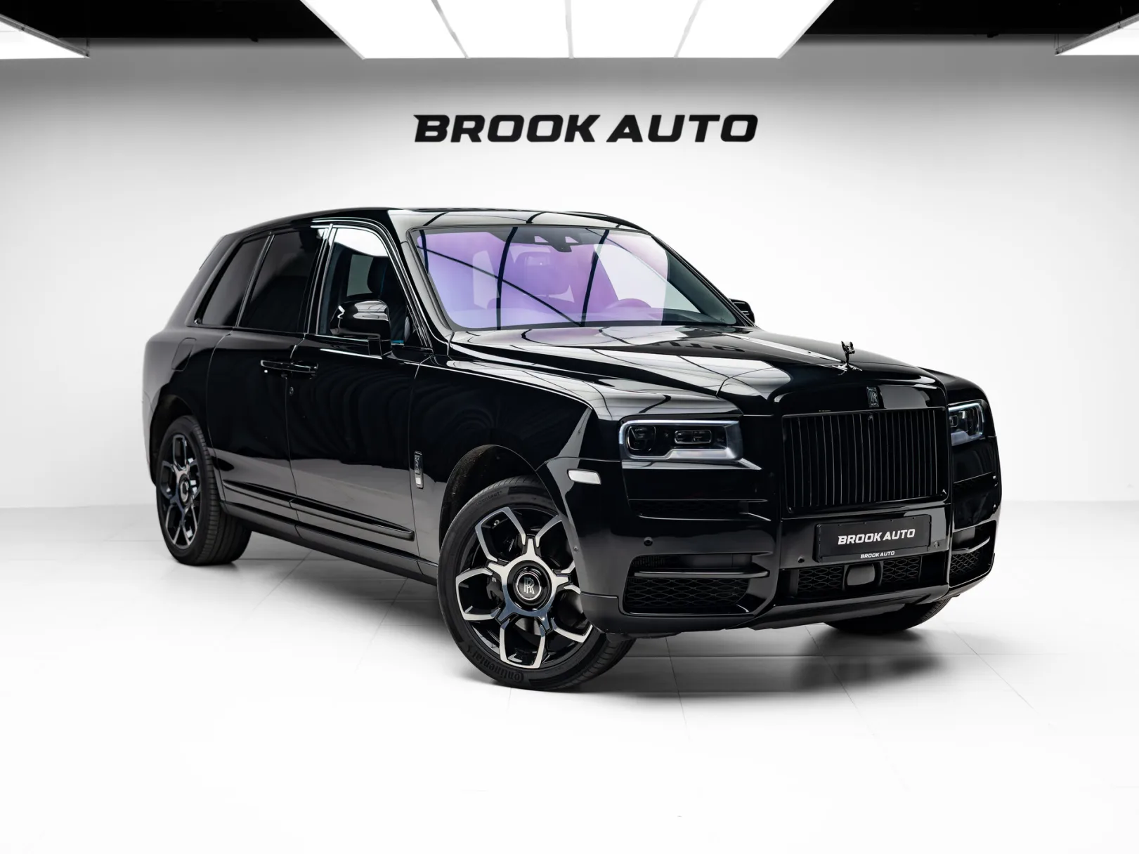 Rolls-Royce Cullinan Individual I (Series I), 2024 — экстерьер, фото 3