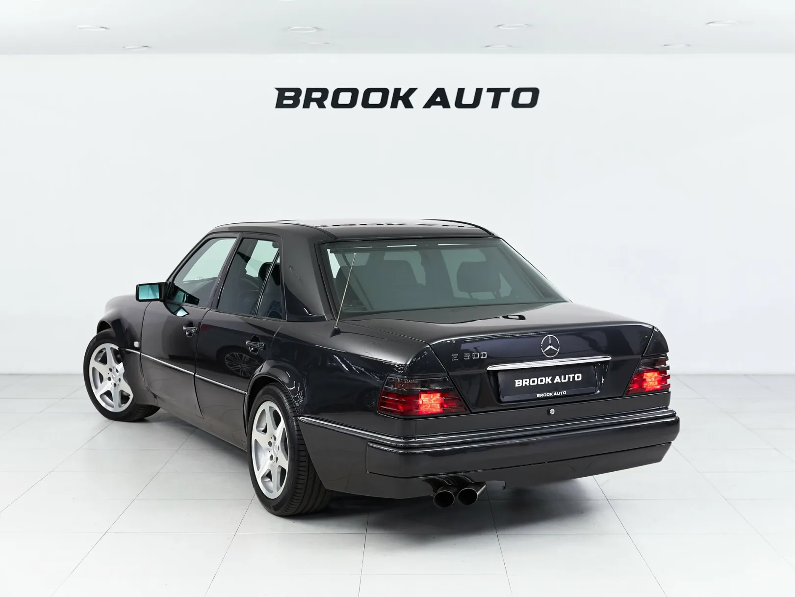Mercedes-Benz W124 I, 1992 — экстерьер, фото 6