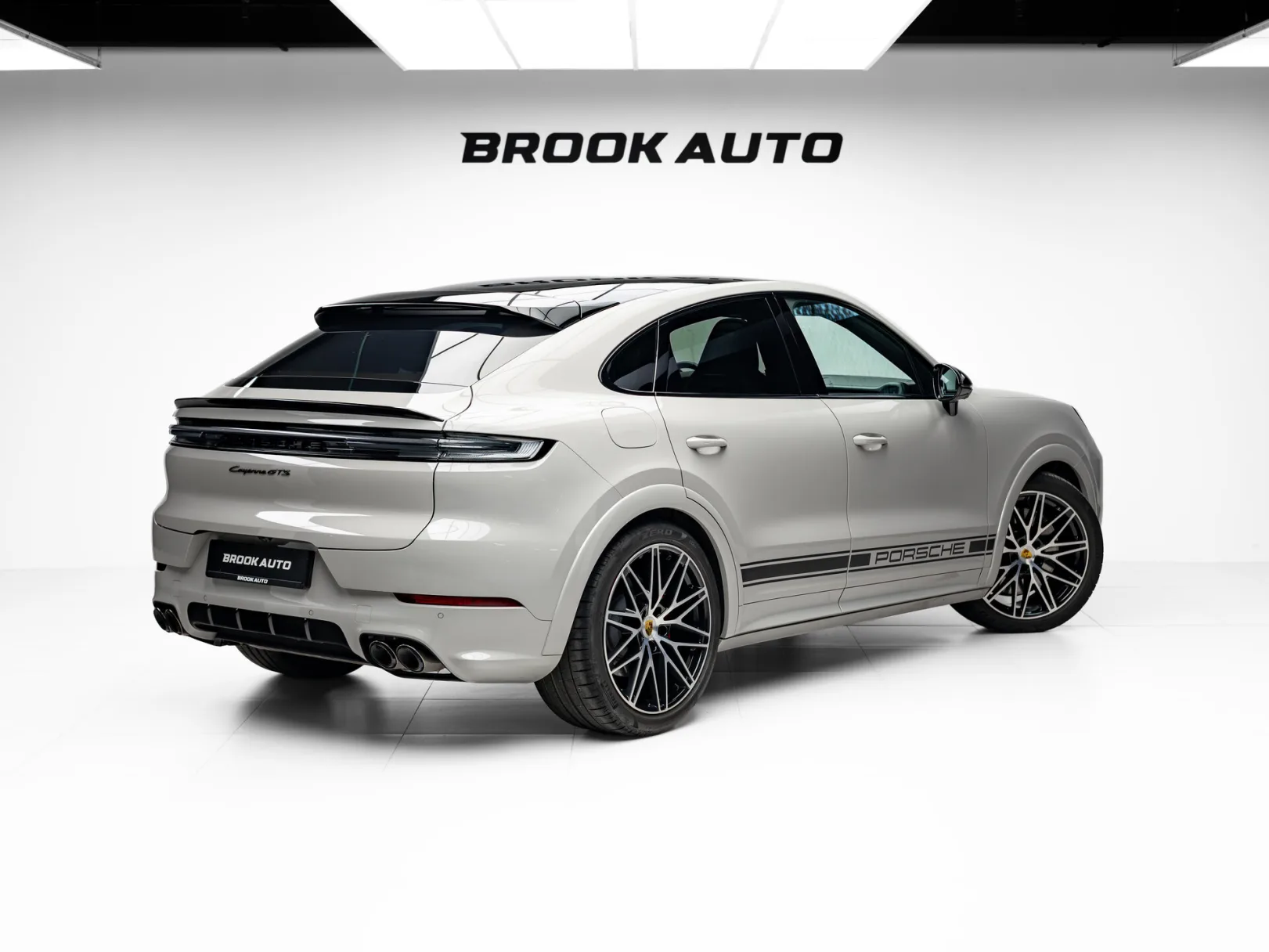 Porsche Cayenne GTS Coupé III Рестайлинг, 2025 — экстерьер, фото 4