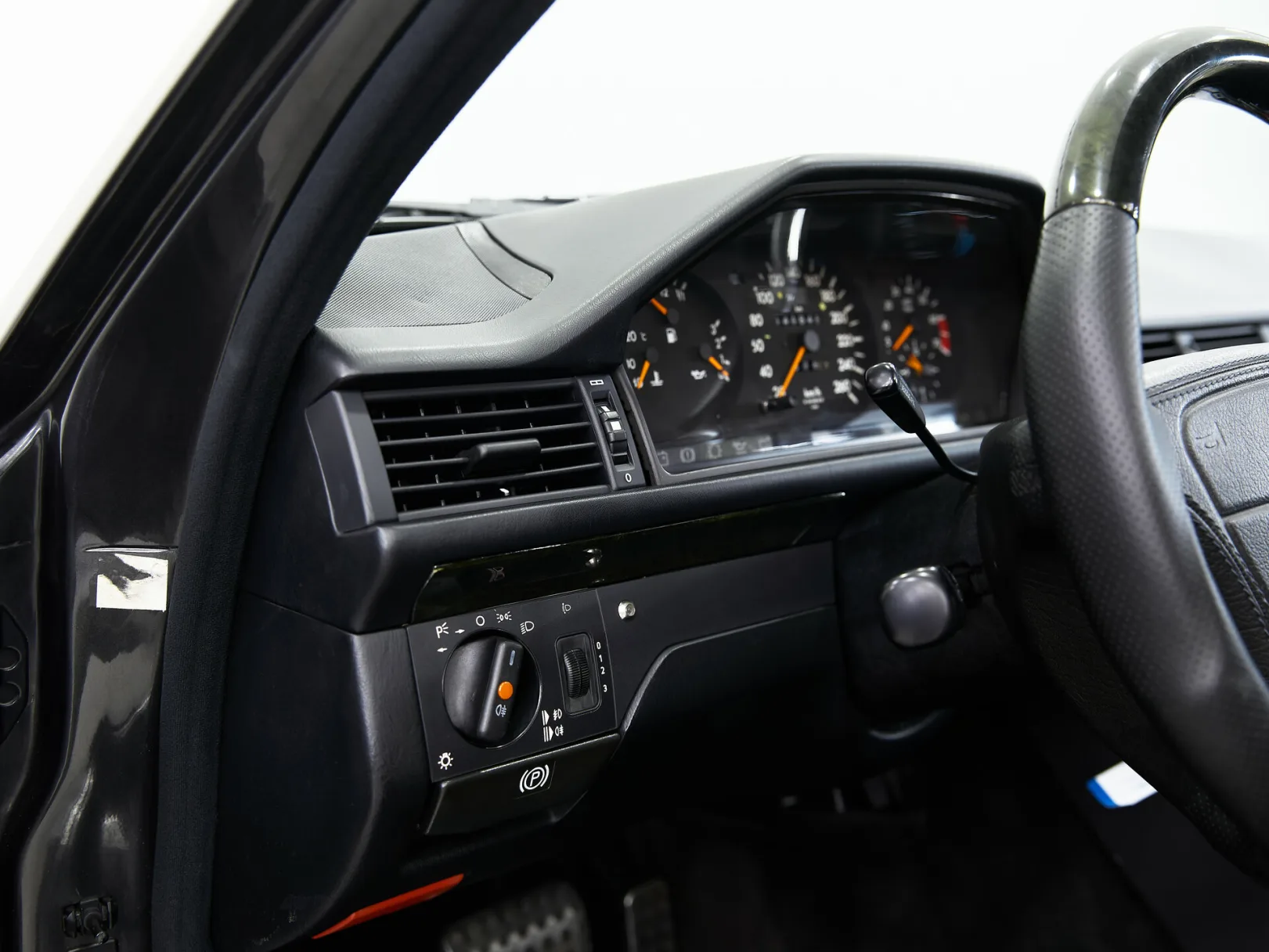 Mercedes-Benz W124 I, 1992 — экстерьер, фото 11