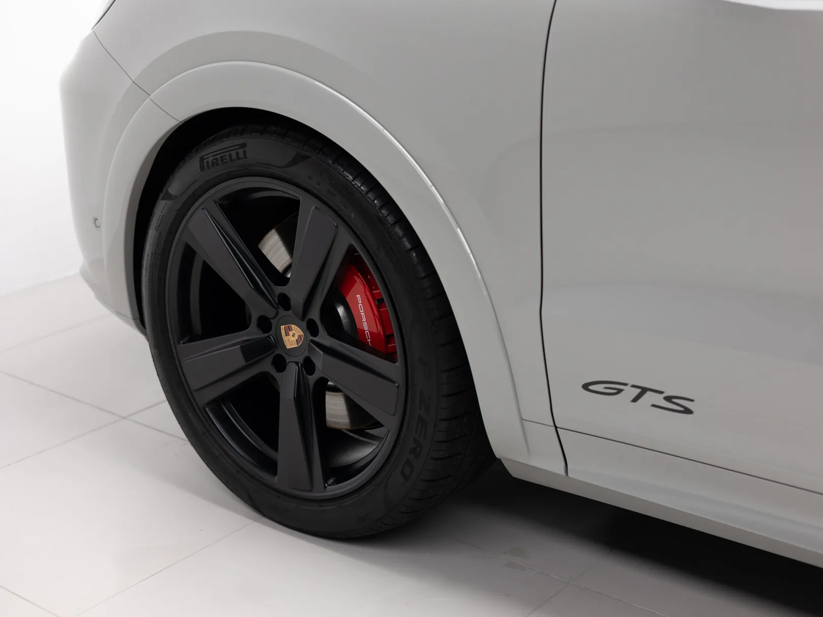 Porsche Cayenne GTS Coupé III Рестайлинг, 2026 — экстерьер, фото 38