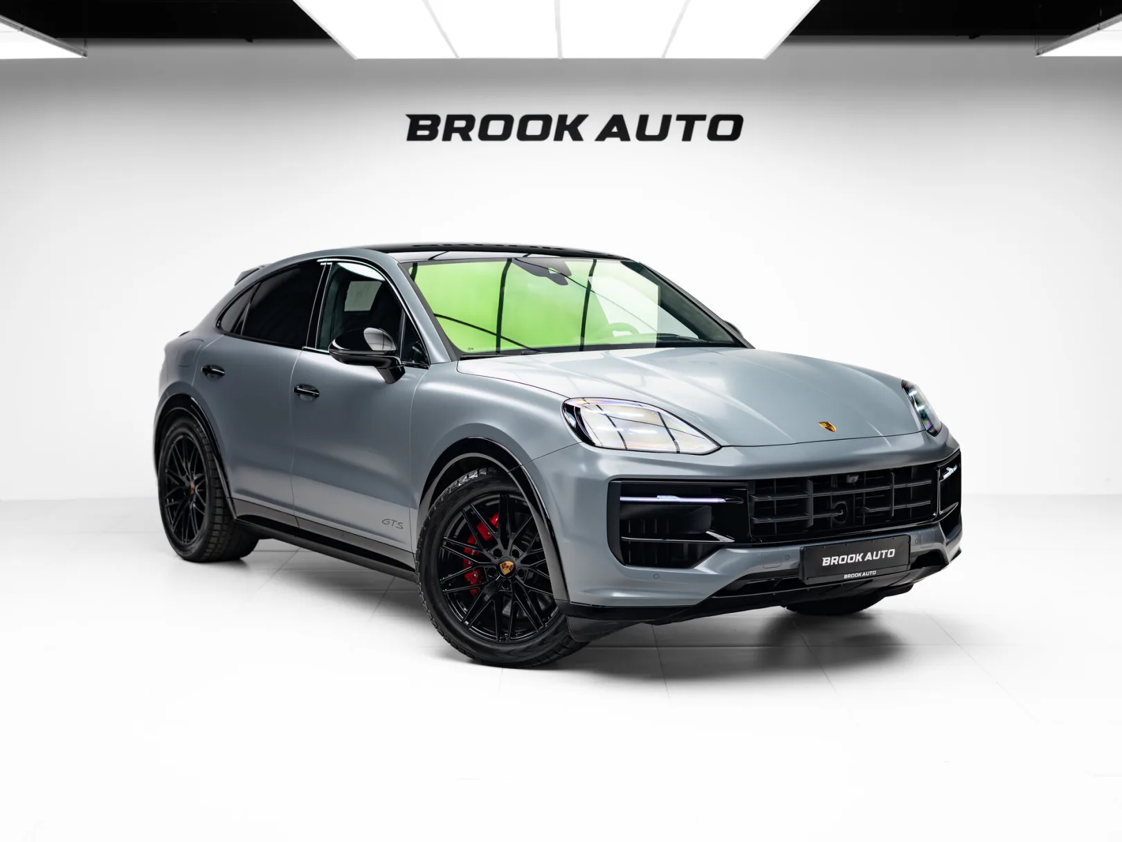 Porsche Cayenne GTS Coupé III Рестайлинг, 2025 — экстерьер, фото 3