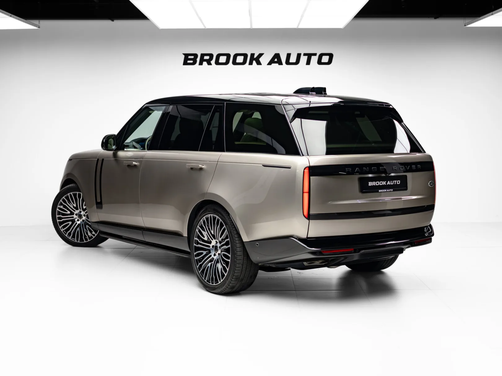 Land Rover Range Rover First Edition V, 2023 — экстерьер, фото 6